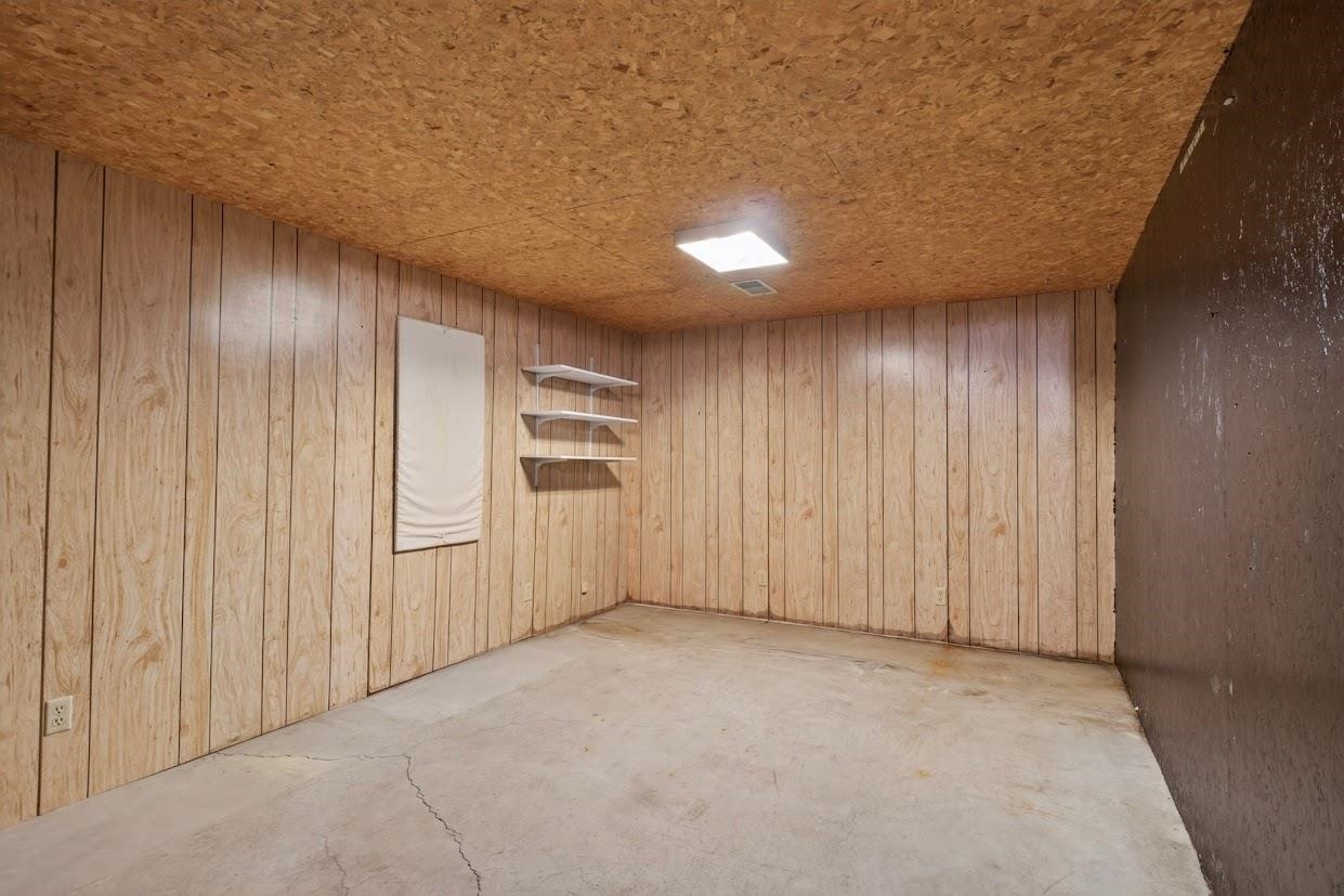 4910 GROVE AVENUE, Wisconsin Rapids, Wisconsin 54494, 3 Bedrooms Bedrooms, ,1 BathroomBathrooms,Residential,For Sale,4910 GROVE AVENUE,22604434
