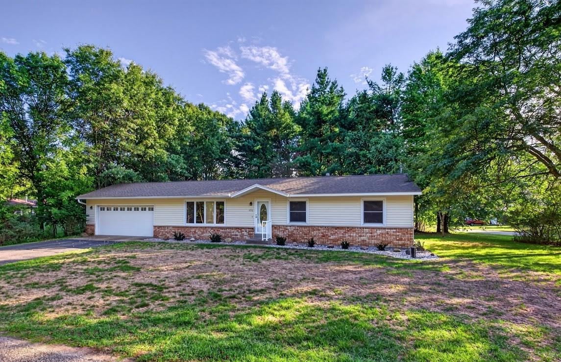 4910 GROVE AVENUE, Wisconsin Rapids, Wisconsin 54494, 3 Bedrooms Bedrooms, ,1 BathroomBathrooms,Residential,For Sale,4910 GROVE AVENUE,22604434