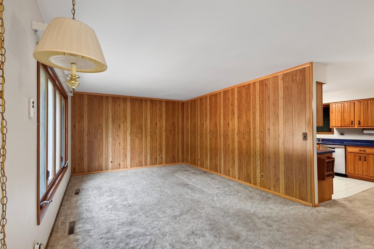 4910 GROVE AVENUE, Wisconsin Rapids, Wisconsin 54494, 3 Bedrooms Bedrooms, ,1 BathroomBathrooms,Residential,For Sale,4910 GROVE AVENUE,22604434