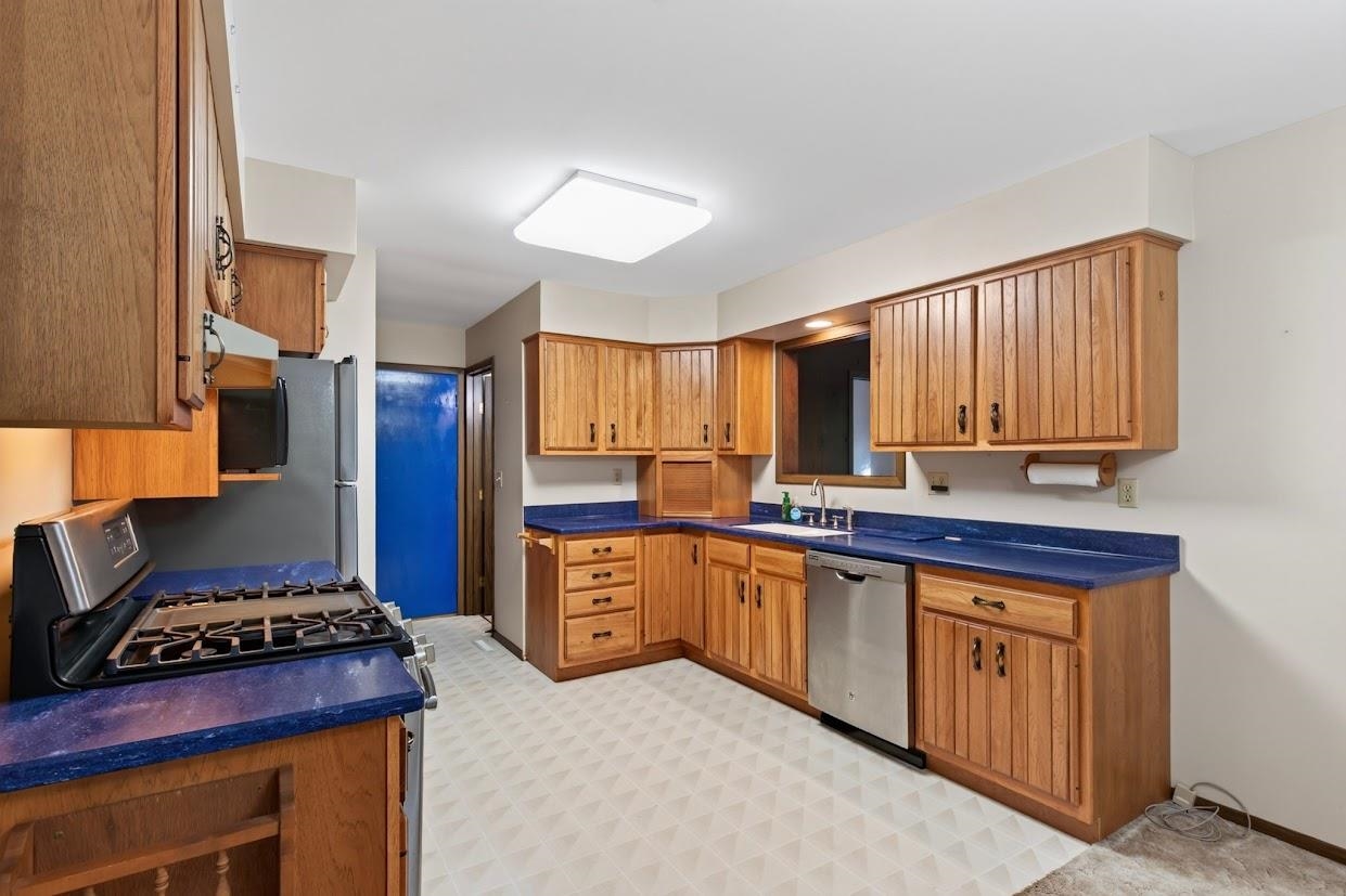 4910 GROVE AVENUE, Wisconsin Rapids, Wisconsin 54494, 3 Bedrooms Bedrooms, ,1 BathroomBathrooms,Residential,For Sale,4910 GROVE AVENUE,22604434