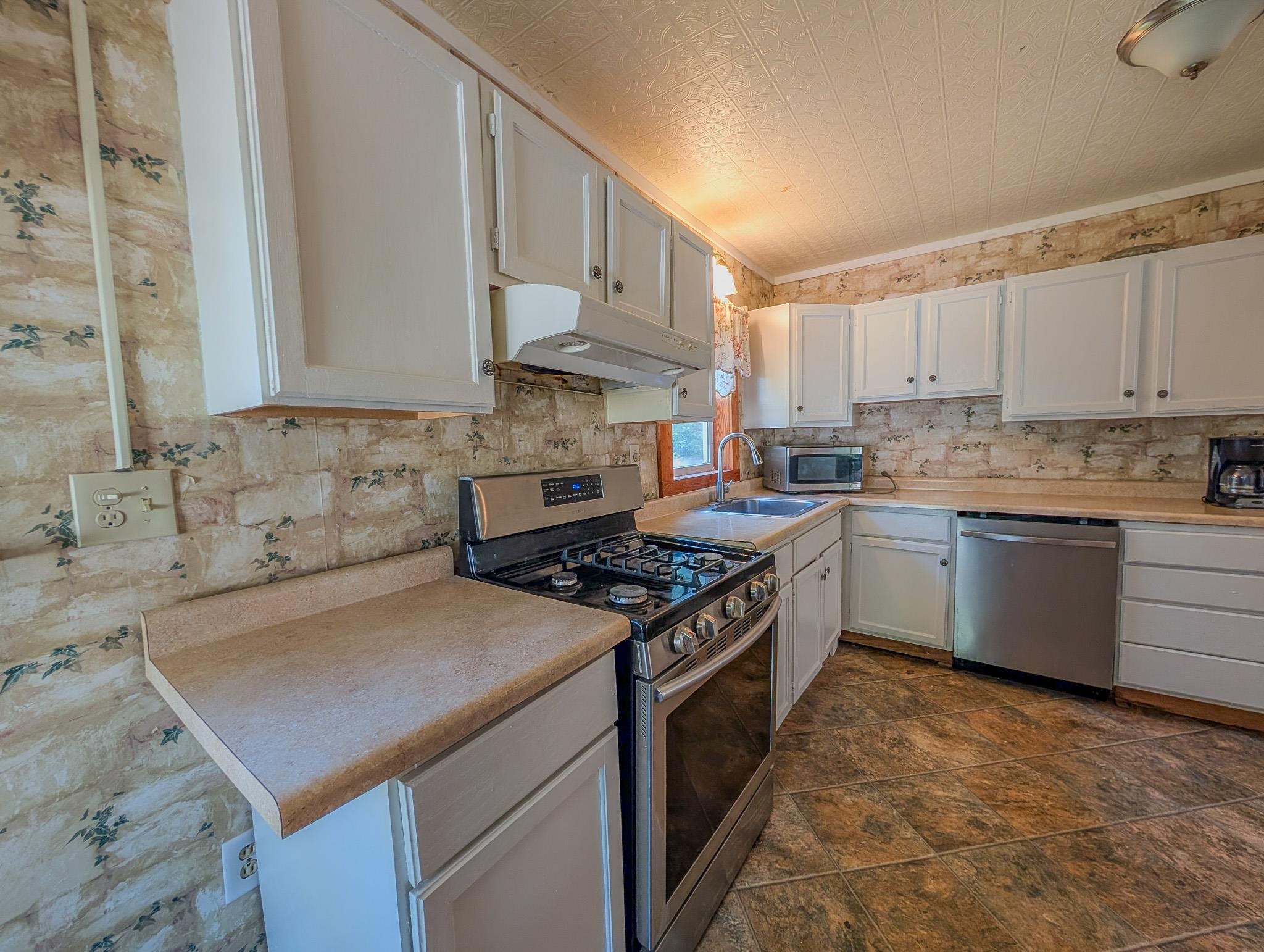 914 WEST STREET, Merrill, Wisconsin 54452, 3 Bedrooms Bedrooms, ,1 BathroomBathrooms,Residential,For Sale,914 WEST STREET,22604454