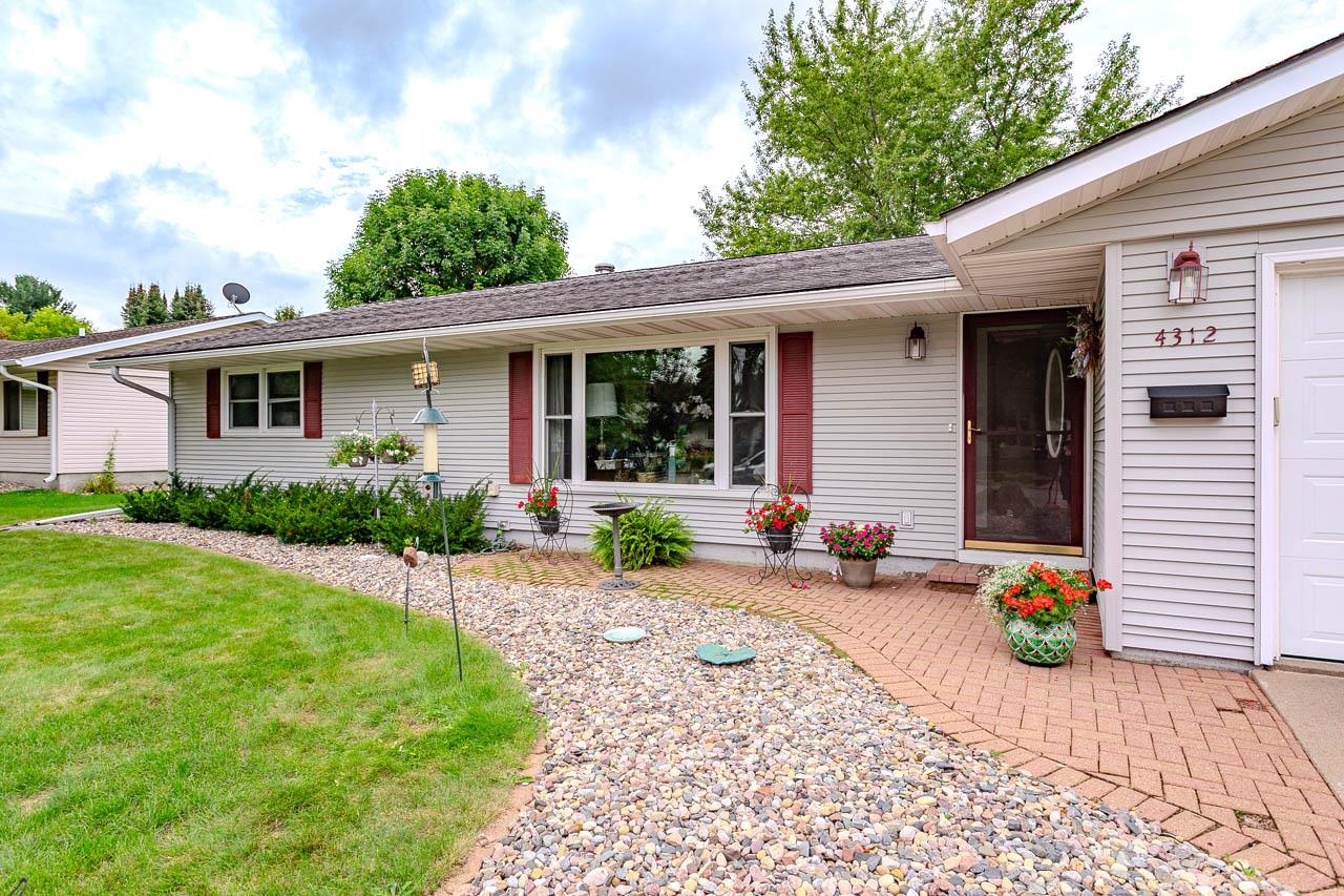 4312-4314 BRIARWOOD AVENUE, Wausau, Wisconsin 54403, 2 Bedrooms Bedrooms, ,2 BathroomsBathrooms,Multi-family,For Sale,4312-4314 BRIARWOOD AVENUE,22604464