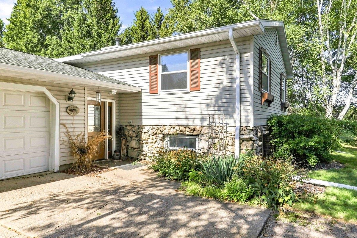 W10208 KENNY ROAD, Black River Falls, Wisconsin 54615, 3 Bedrooms Bedrooms, ,2 BathroomsBathrooms,Residential,For Sale,W10208 KENNY ROAD,22604466