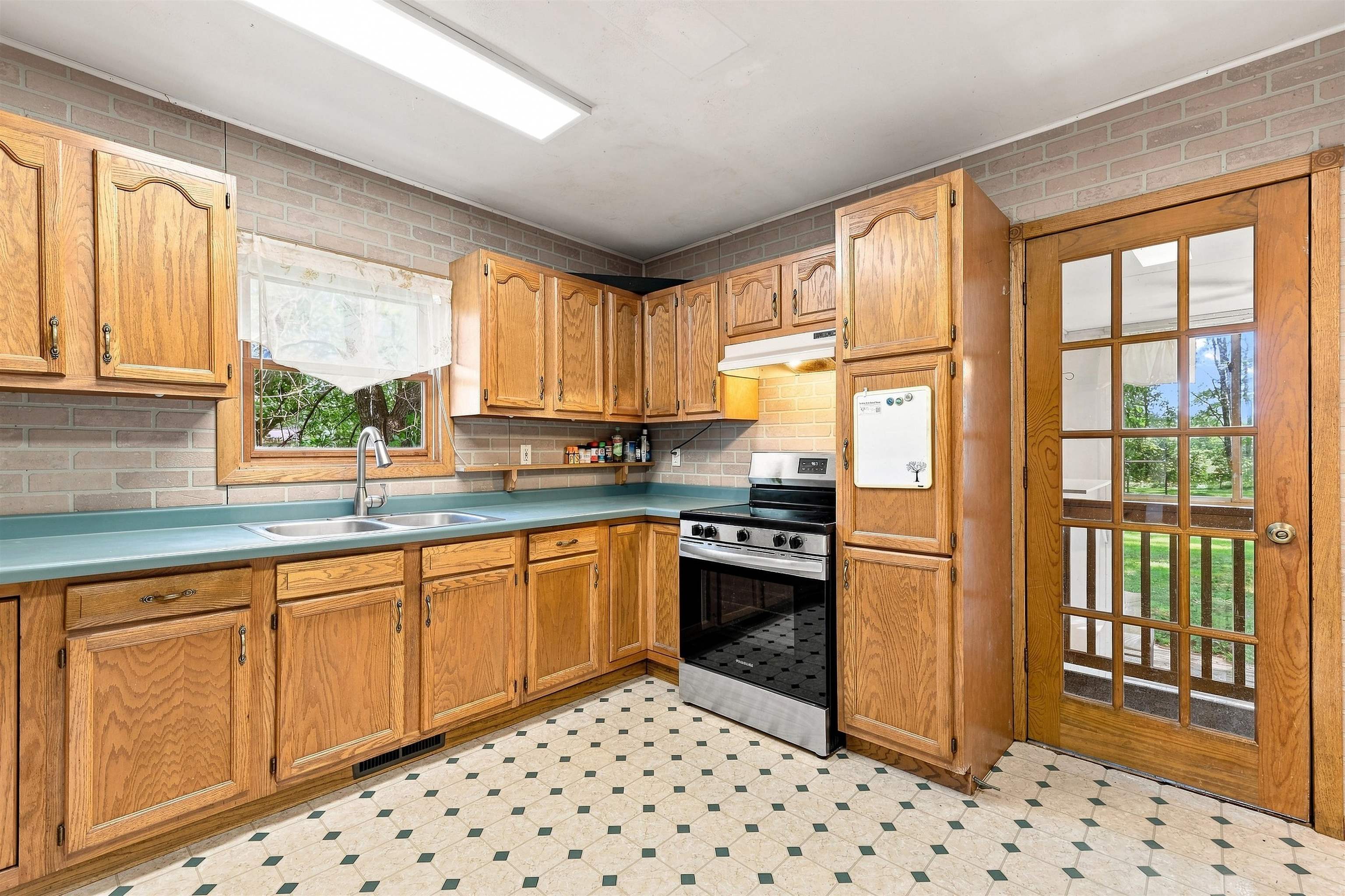 533 BLISS AVENUE, Stevens Point, Wisconsin 54481, 3 Bedrooms Bedrooms, ,1 BathroomBathrooms,Residential,For Sale,533 BLISS AVENUE,22604469
