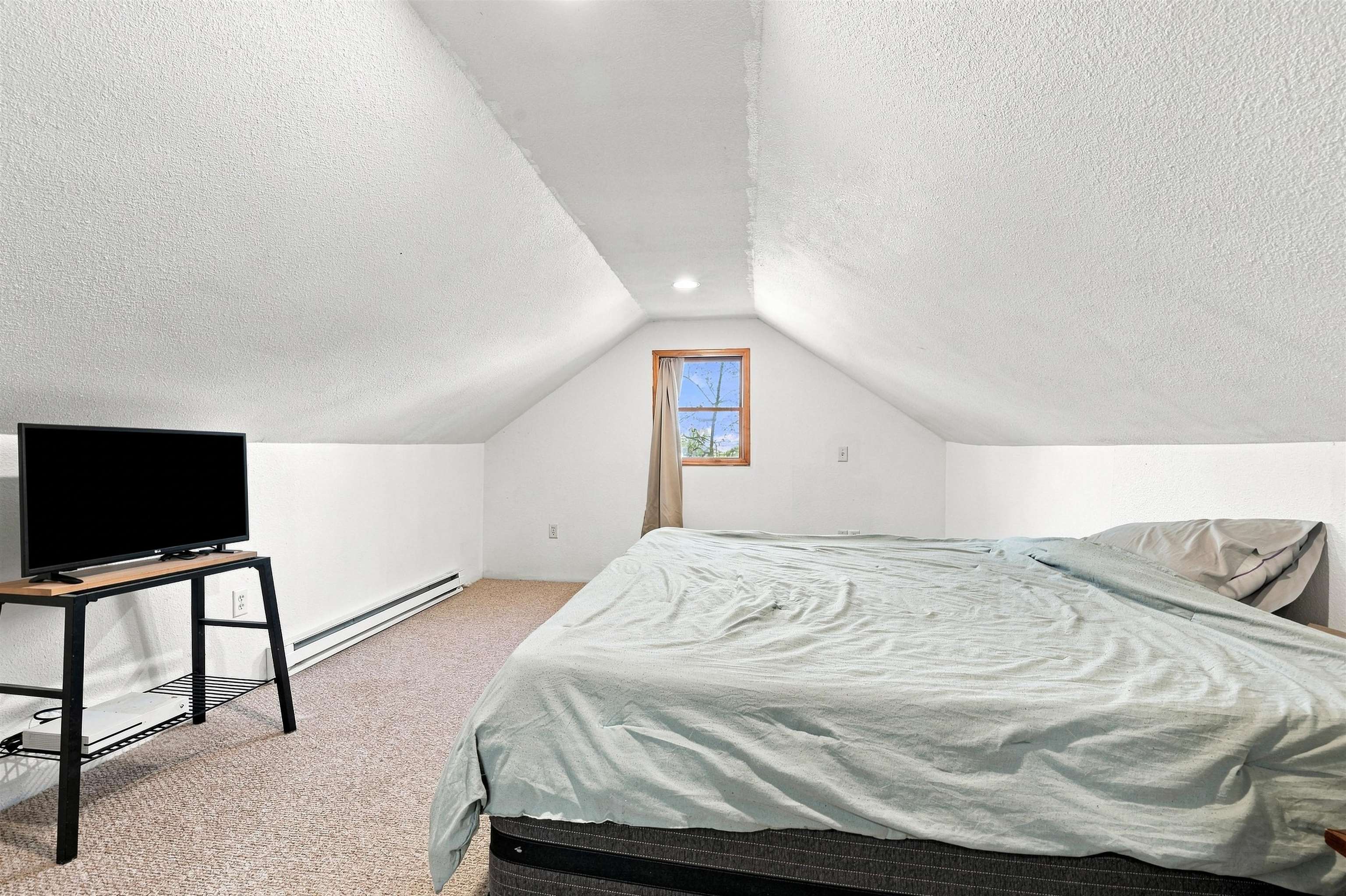 533 BLISS AVENUE, Stevens Point, Wisconsin 54481, 3 Bedrooms Bedrooms, ,1 BathroomBathrooms,Residential,For Sale,533 BLISS AVENUE,22604469