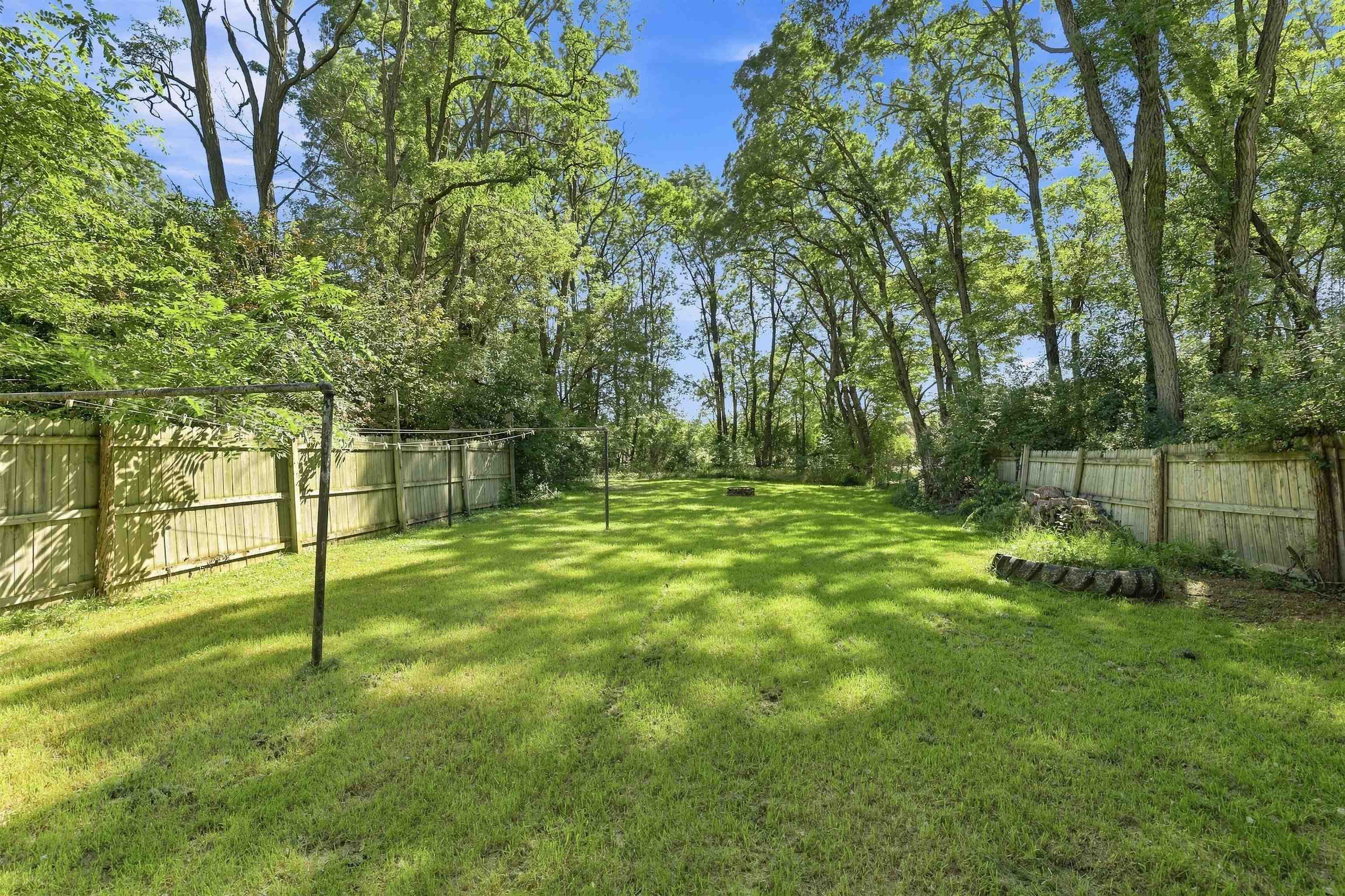 533 BLISS AVENUE, Stevens Point, Wisconsin 54481, 3 Bedrooms Bedrooms, ,1 BathroomBathrooms,Residential,For Sale,533 BLISS AVENUE,22604469