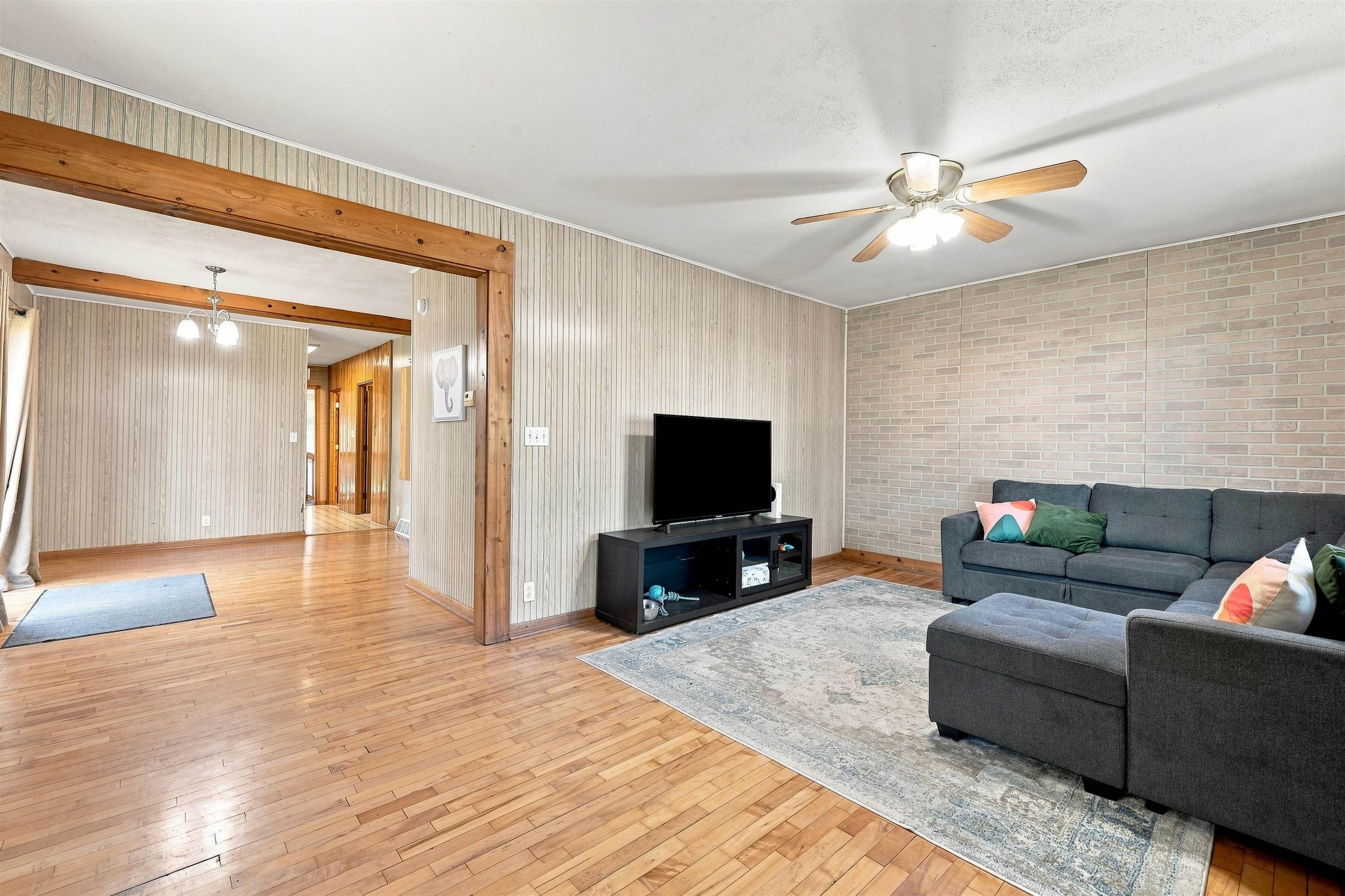 533 BLISS AVENUE, Stevens Point, Wisconsin 54481, 3 Bedrooms Bedrooms, ,1 BathroomBathrooms,Residential,For Sale,533 BLISS AVENUE,22604469