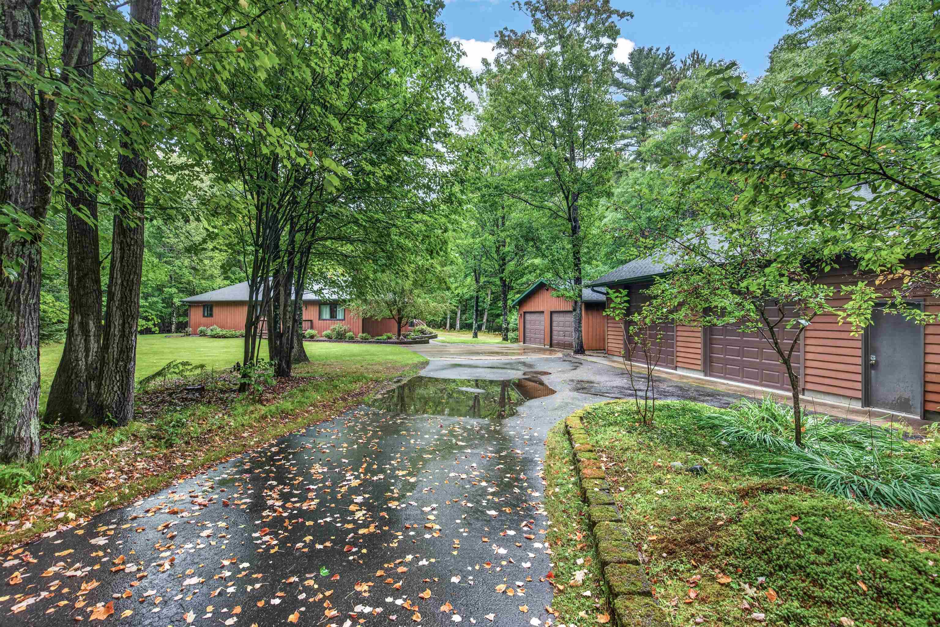 1806 BUCKHORN CIRCLE, Woodruff, Wisconsin 54568, 3 Bedrooms Bedrooms, ,3 BathroomsBathrooms,Residential,For Sale,1806 BUCKHORN CIRCLE,22604473