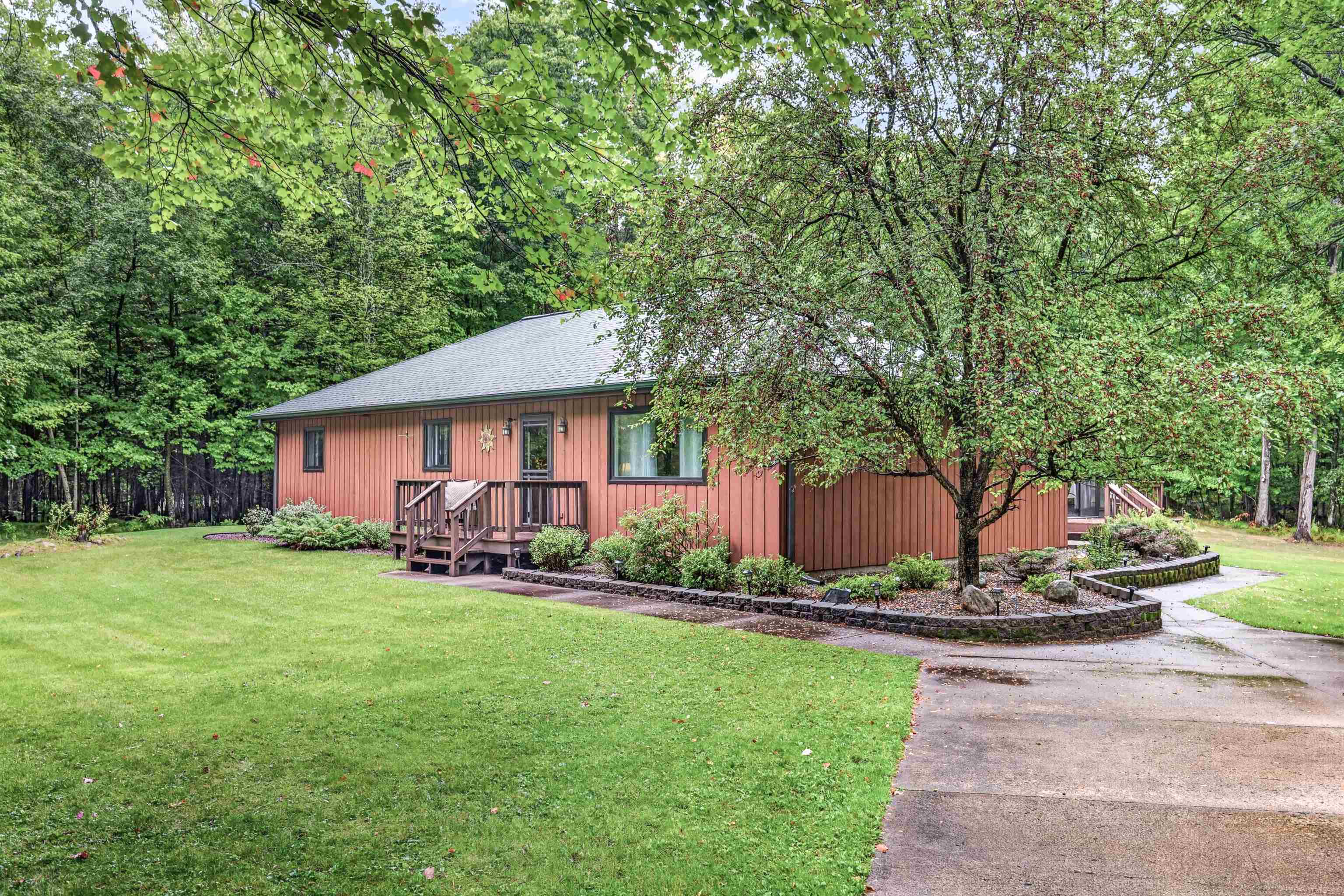 1806 BUCKHORN CIRCLE, Woodruff, Wisconsin 54568, 3 Bedrooms Bedrooms, ,3 BathroomsBathrooms,Residential,For Sale,1806 BUCKHORN CIRCLE,22604473