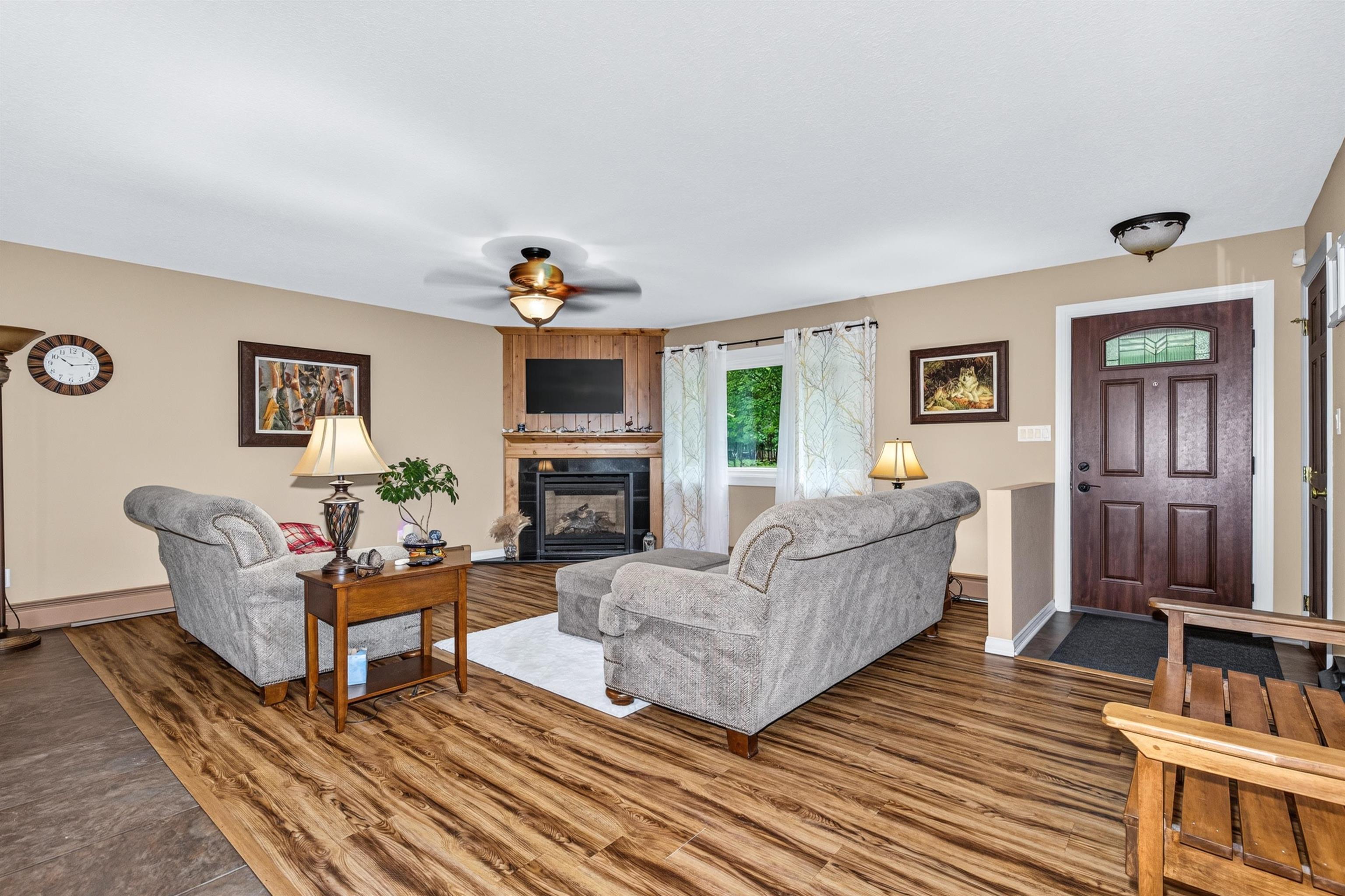 1806 BUCKHORN CIRCLE, Woodruff, Wisconsin 54568, 3 Bedrooms Bedrooms, ,3 BathroomsBathrooms,Residential,For Sale,1806 BUCKHORN CIRCLE,22604473