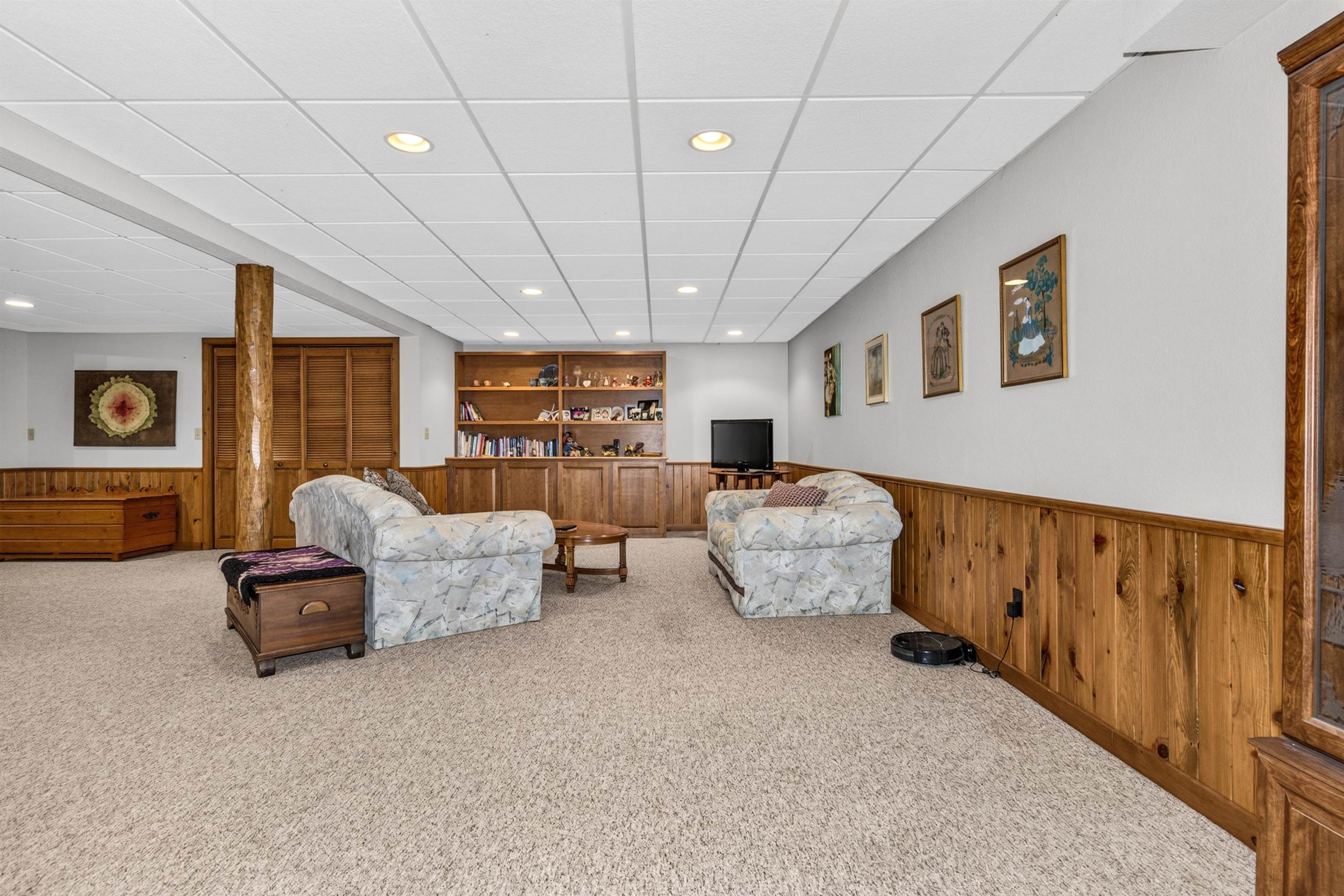 1806 BUCKHORN CIRCLE, Woodruff, Wisconsin 54568, 3 Bedrooms Bedrooms, ,3 BathroomsBathrooms,Residential,For Sale,1806 BUCKHORN CIRCLE,22604473