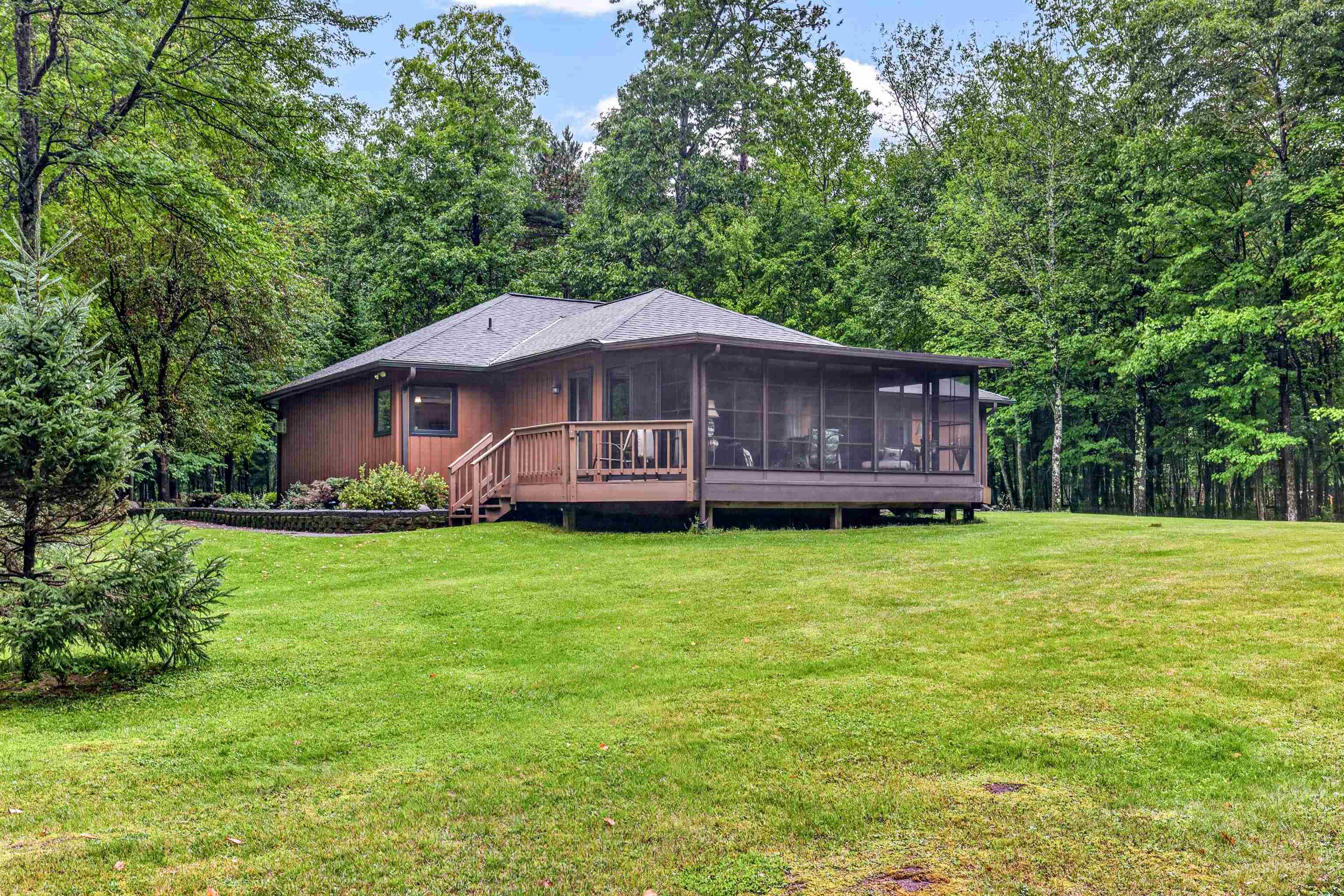 1806 BUCKHORN CIRCLE, Woodruff, Wisconsin 54568, 3 Bedrooms Bedrooms, ,3 BathroomsBathrooms,Residential,For Sale,1806 BUCKHORN CIRCLE,22604473