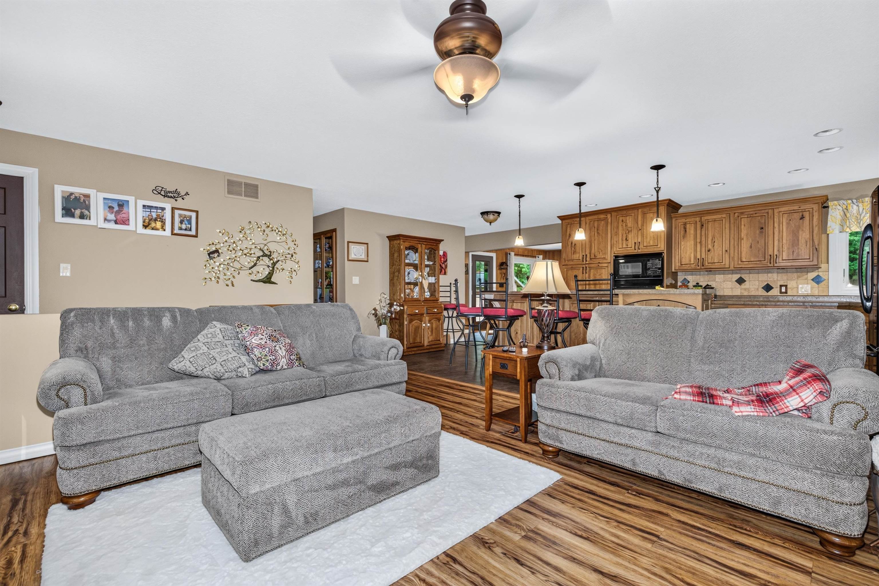 1806 BUCKHORN CIRCLE, Woodruff, Wisconsin 54568, 3 Bedrooms Bedrooms, ,3 BathroomsBathrooms,Residential,For Sale,1806 BUCKHORN CIRCLE,22604473