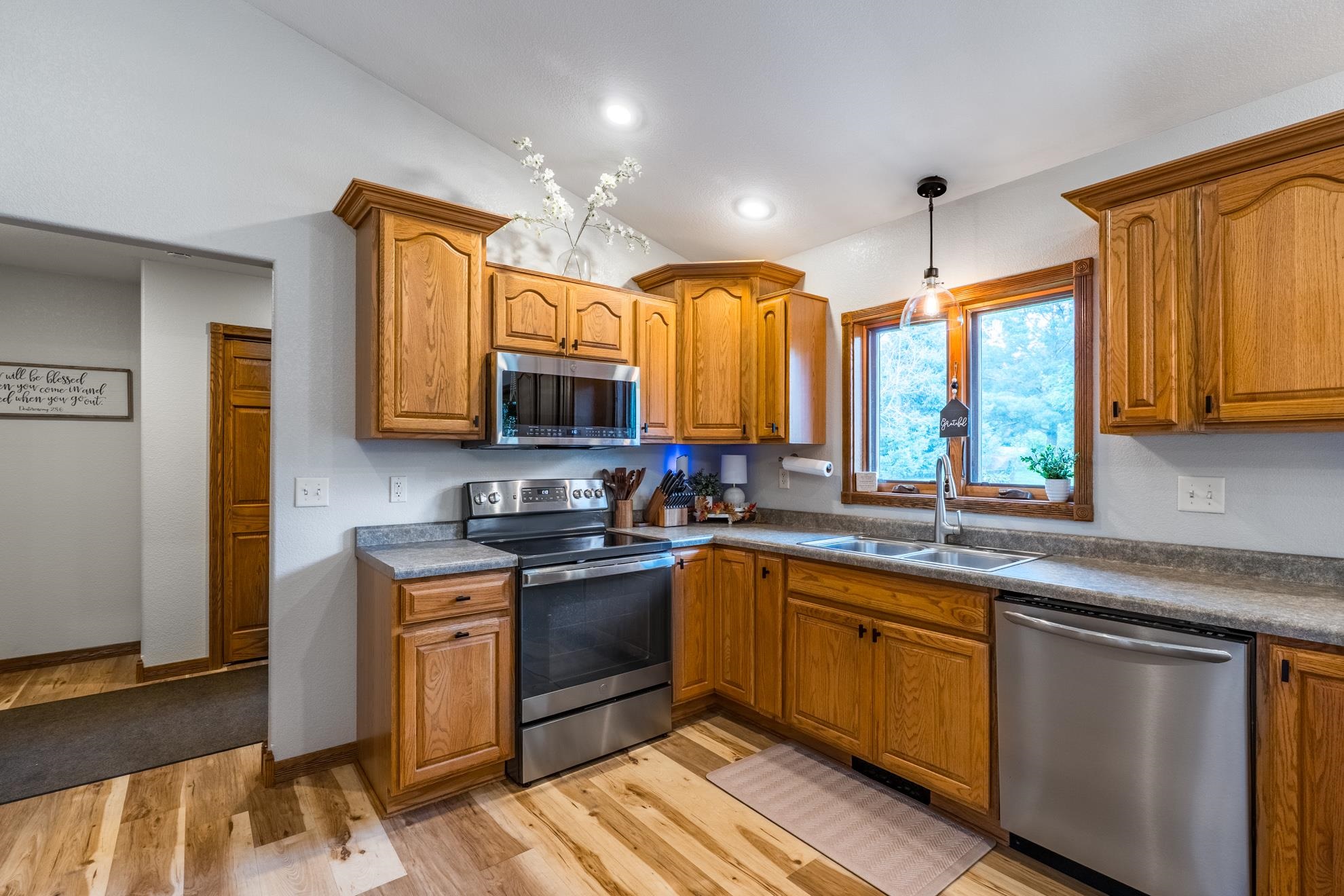 1907 BRANDON CIRCLE, Wausau, Wisconsin 54401, 4 Bedrooms Bedrooms, ,3 BathroomsBathrooms,Residential,For Sale,1907 BRANDON CIRCLE,22604482