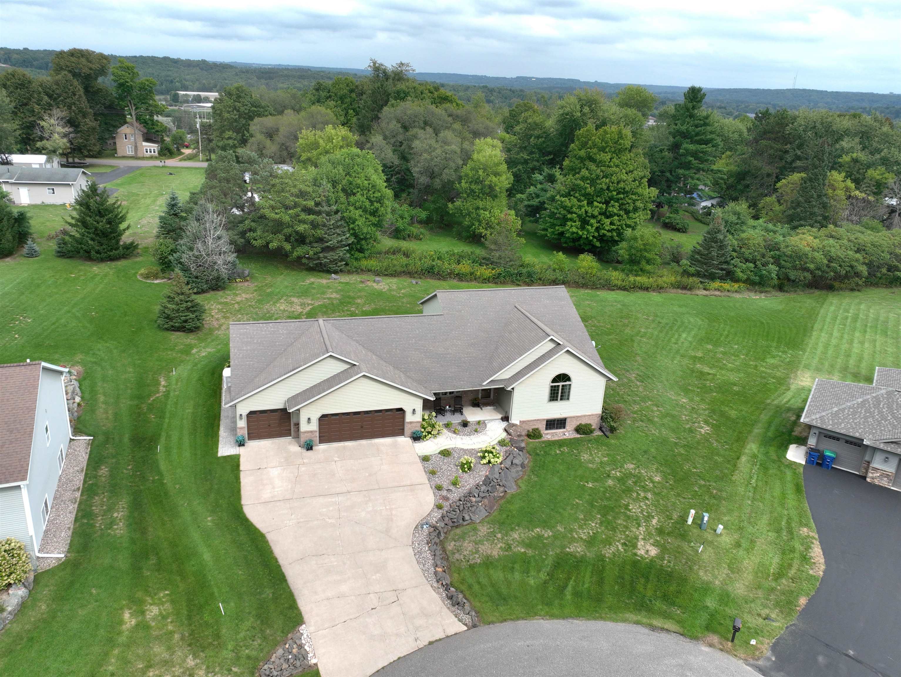 1907 BRANDON CIRCLE, Wausau, Wisconsin 54401, 4 Bedrooms Bedrooms, ,3 BathroomsBathrooms,Residential,For Sale,1907 BRANDON CIRCLE,22604482