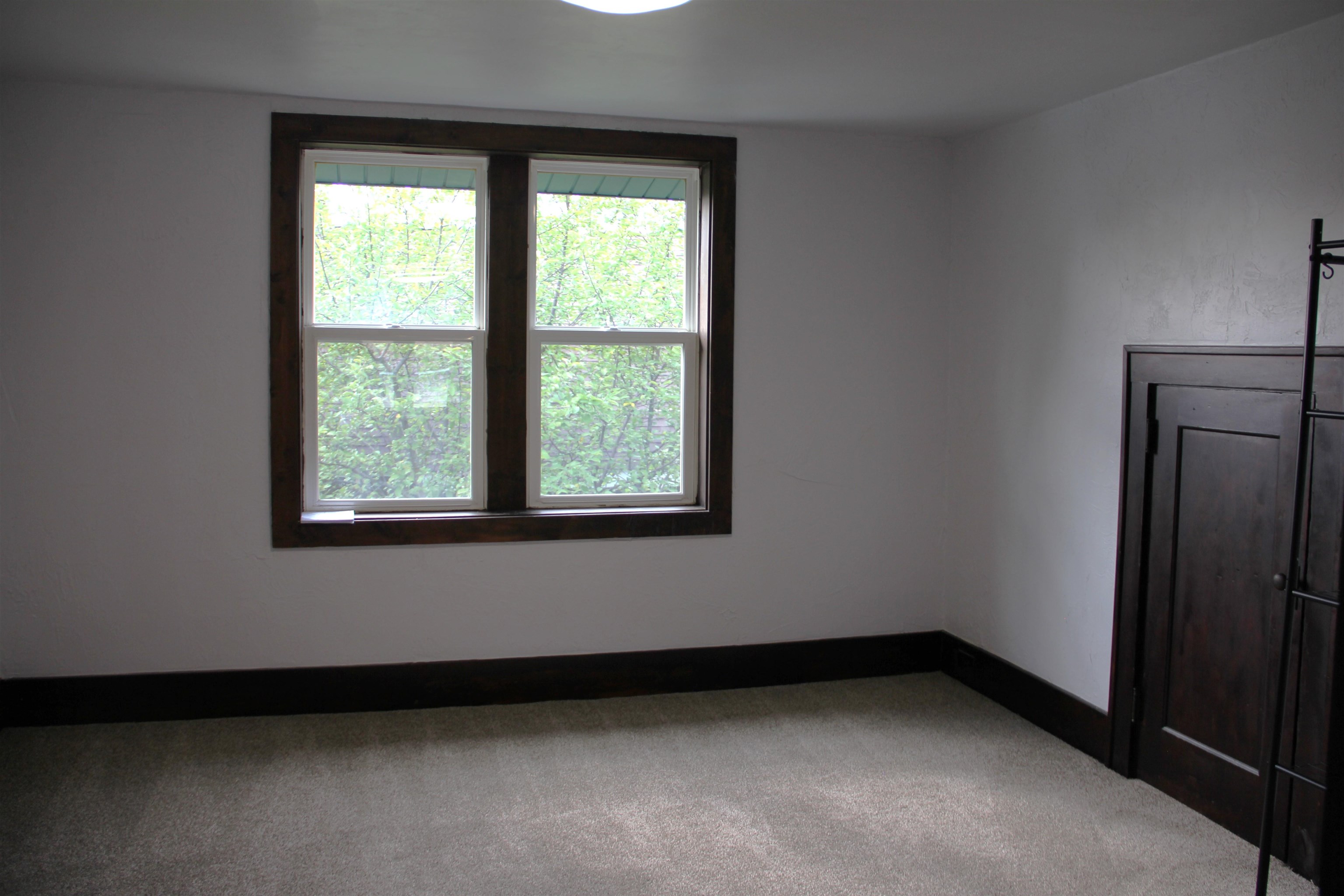 833 & 833-1/2 HENRIETTA STREET, Wausau, Wisconsin 54403, 2 Bedrooms Bedrooms, 5 Rooms Rooms,1 BathroomBathrooms,Multi-family,For Sale,833 & 833-1/2 HENRIETTA STREET,22604487