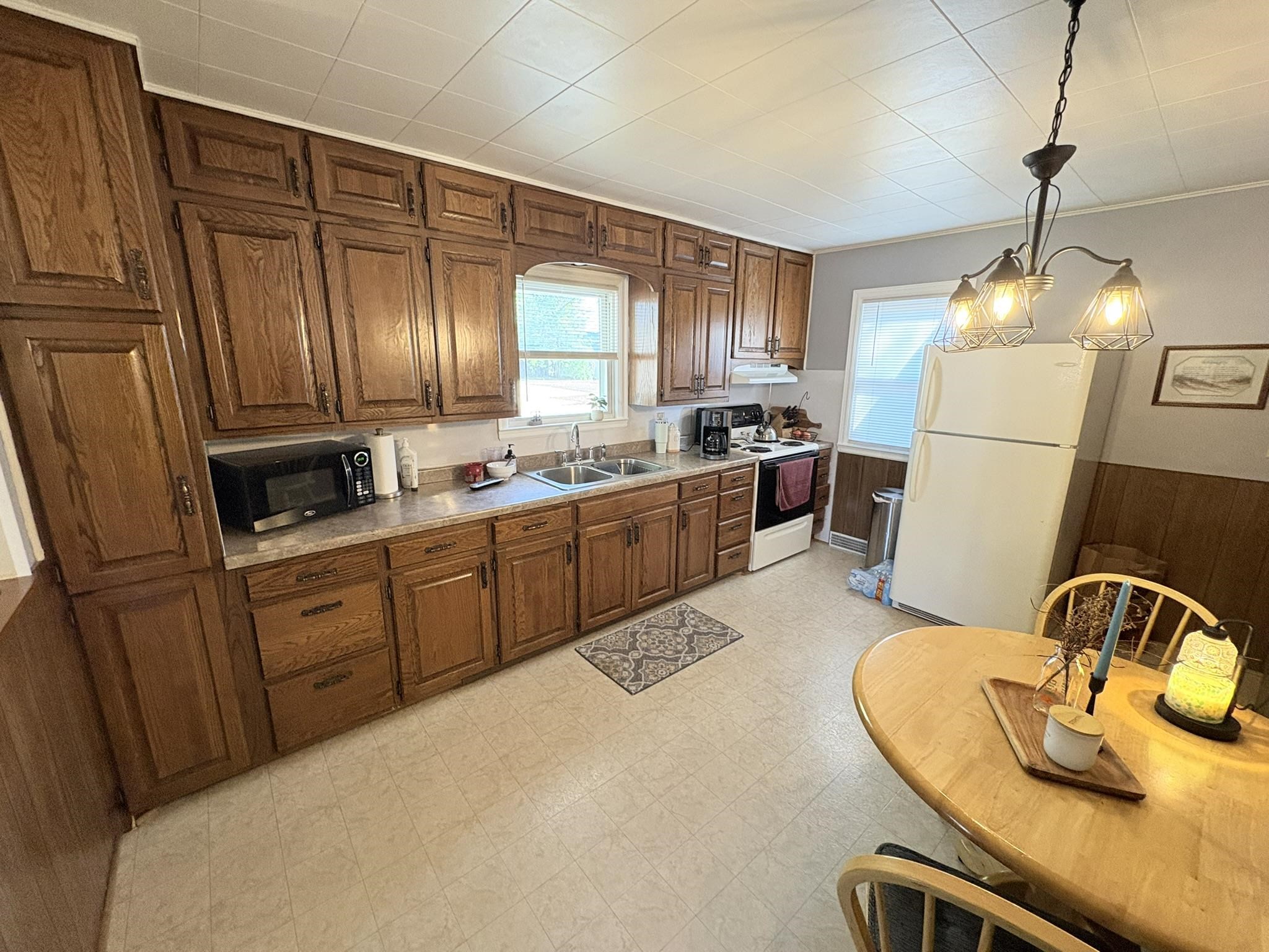 411 11TH STREET SOUTH, Wisconsin Rapids, Wisconsin 54494, 3 Bedrooms Bedrooms, ,1 BathroomBathrooms,Residential,For Sale,411 11TH STREET SOUTH,22604491