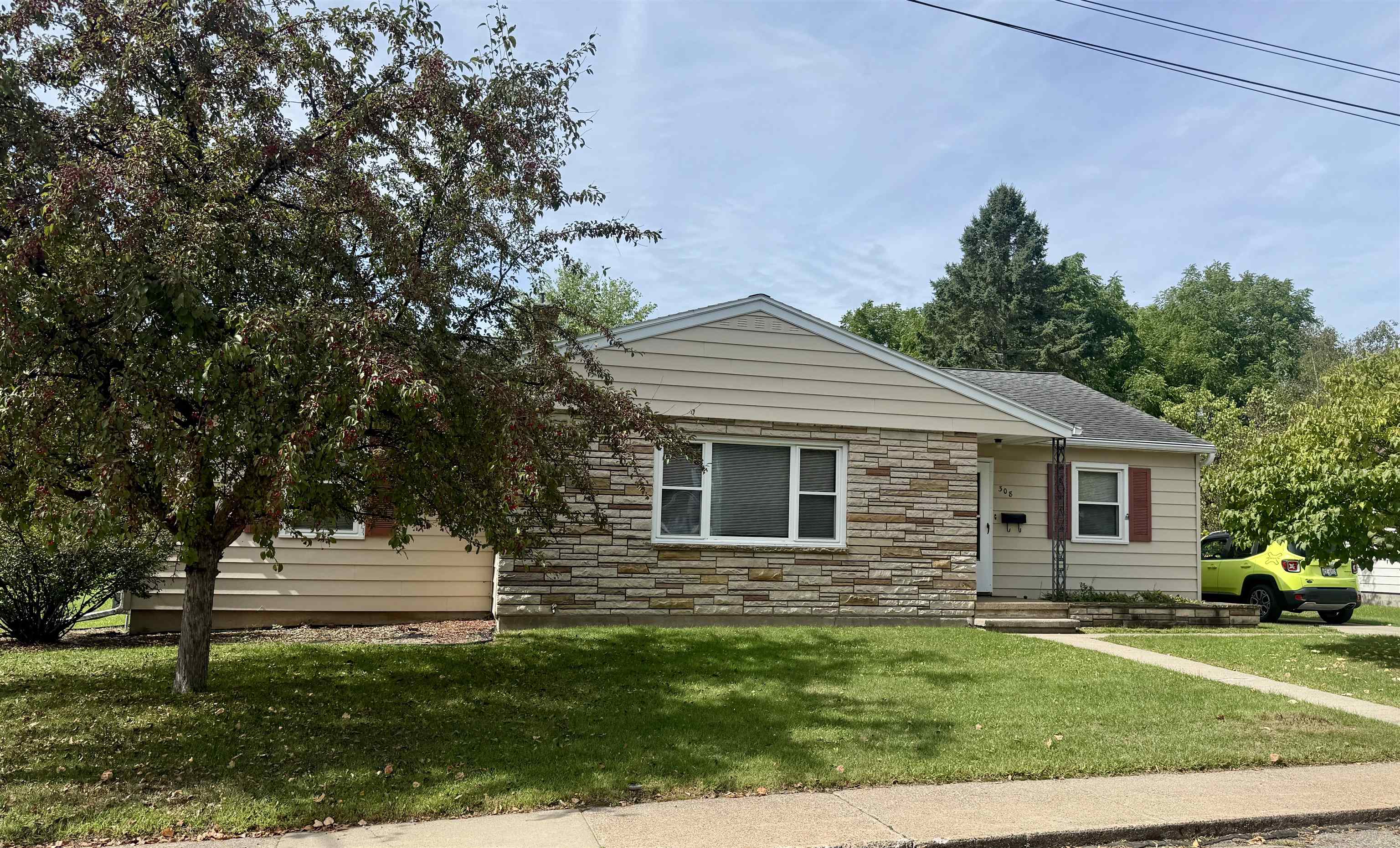 308 S SALES STREET, Merrill, Wisconsin 54452, 3 Bedrooms Bedrooms, ,2 BathroomsBathrooms,Residential,For Sale,308 S SALES STREET,22604495