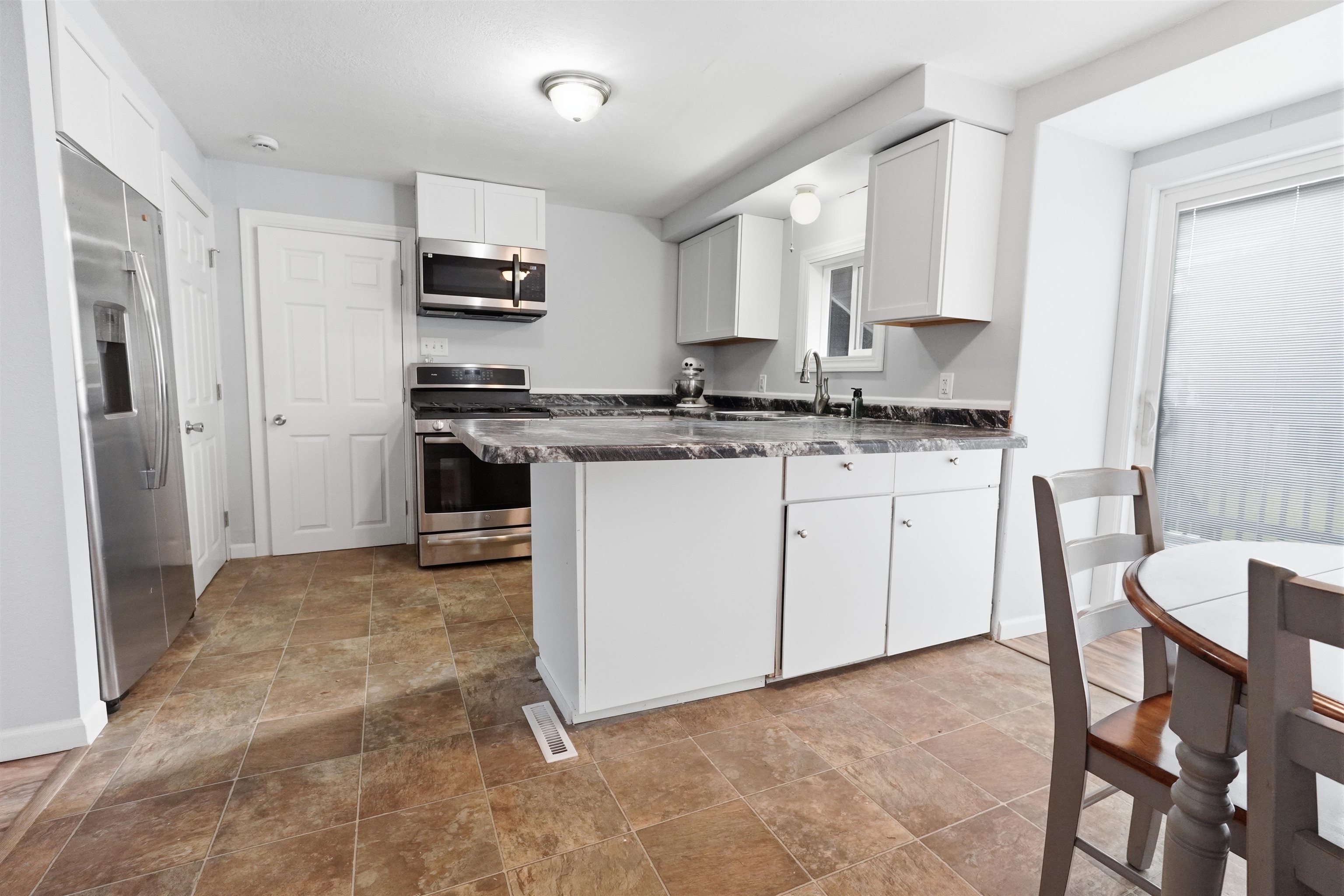 316 LINCOLN STREET, Stanley, Wisconsin 54768, 3 Bedrooms Bedrooms, ,1 BathroomBathrooms,Residential,For Sale,316 LINCOLN STREET,22604496