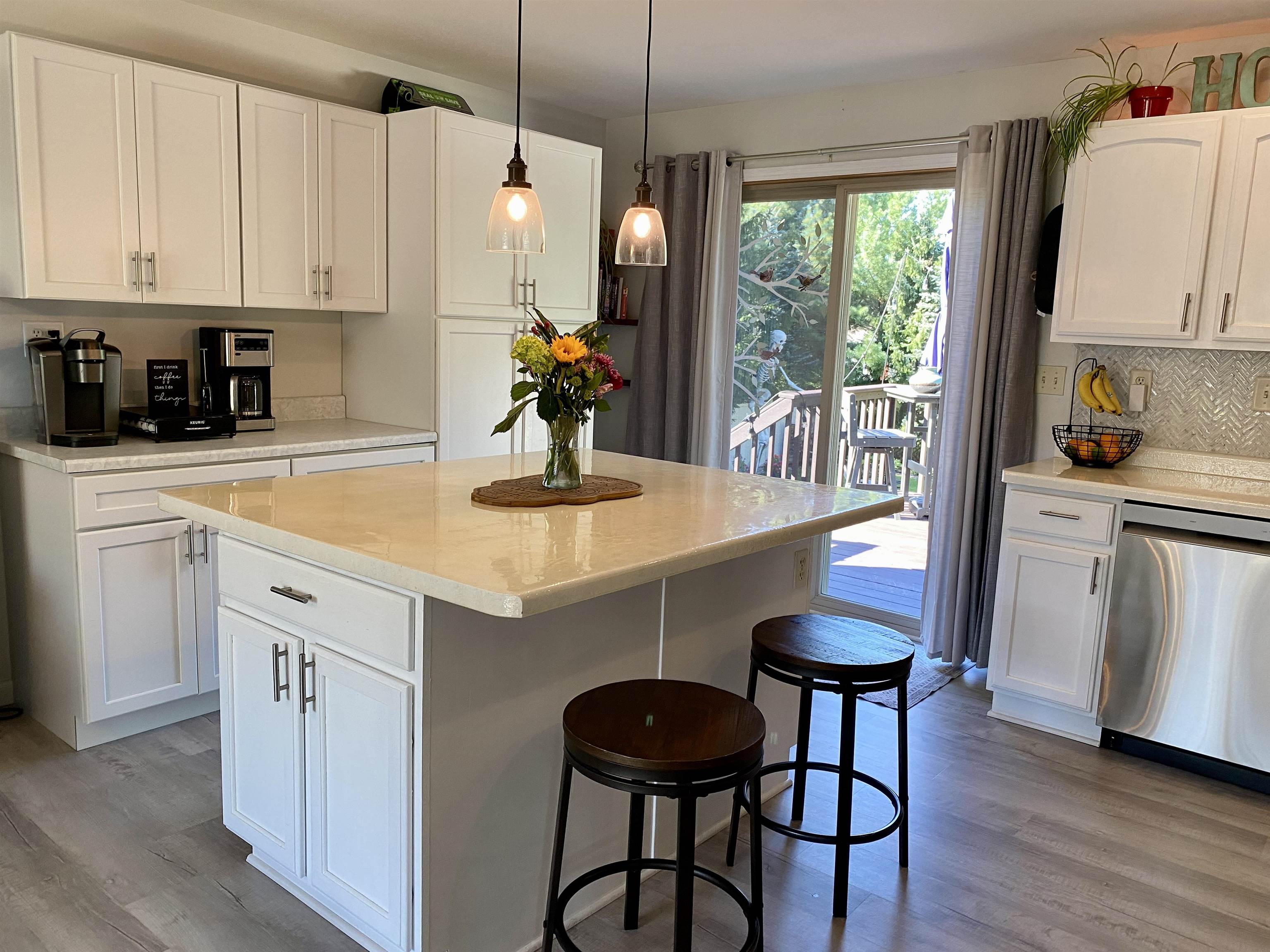 3010 PENDLETON PLACE, Plover, Wisconsin 54467, 3 Bedrooms Bedrooms, ,2 BathroomsBathrooms,Residential,For Sale,3010 PENDLETON PLACE,22604504