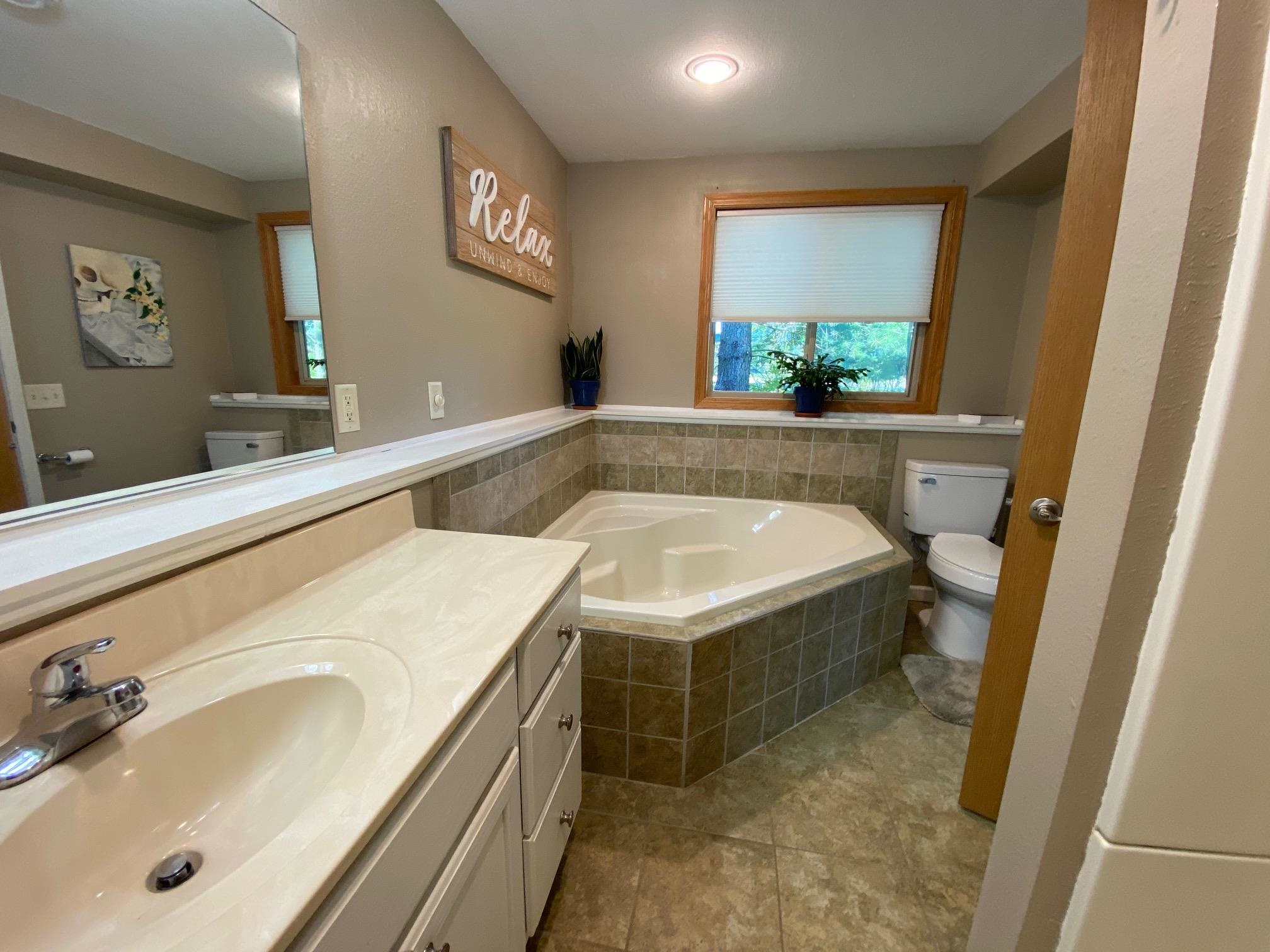 3010 PENDLETON PLACE, Plover, Wisconsin 54467, 3 Bedrooms Bedrooms, ,2 BathroomsBathrooms,Residential,For Sale,3010 PENDLETON PLACE,22604504