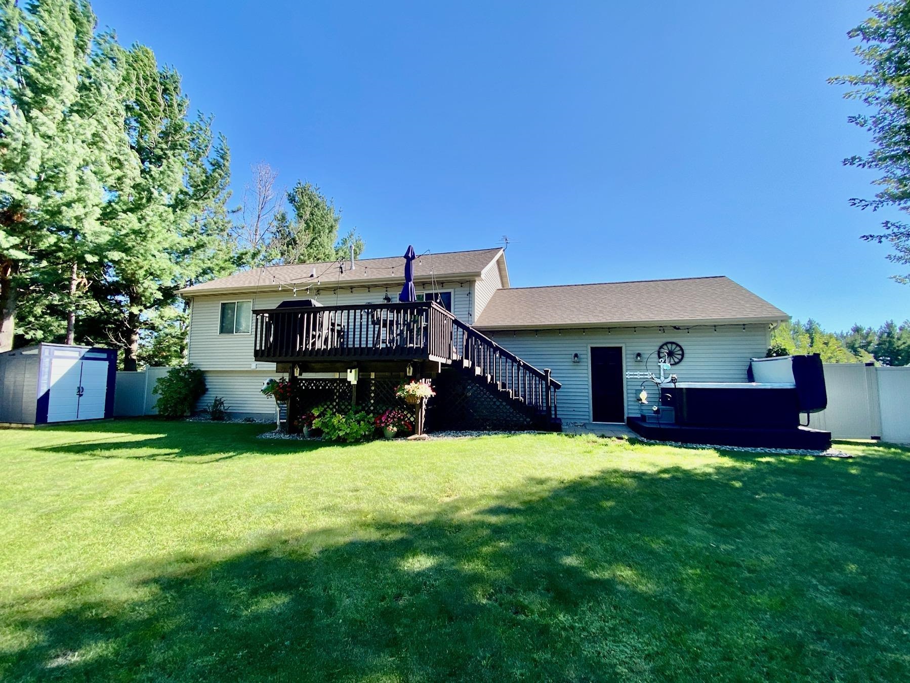 3010 PENDLETON PLACE, Plover, Wisconsin 54467, 3 Bedrooms Bedrooms, ,2 BathroomsBathrooms,Residential,For Sale,3010 PENDLETON PLACE,22604504
