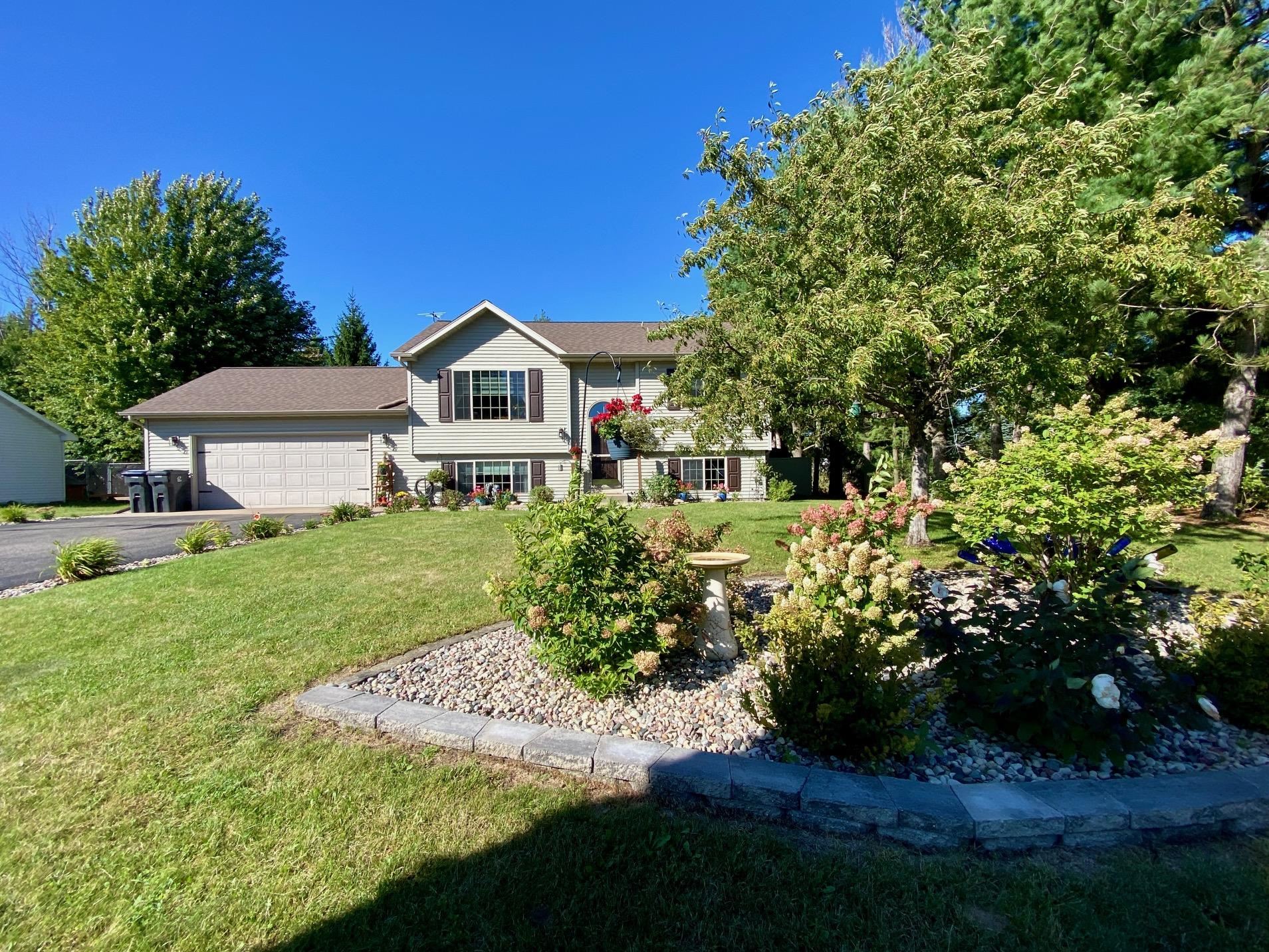 3010 PENDLETON PLACE, Plover, Wisconsin 54467, 3 Bedrooms Bedrooms, ,2 BathroomsBathrooms,Residential,For Sale,3010 PENDLETON PLACE,22604504