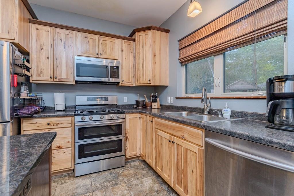 6402 DOMINIKA STREET, Weston, Wisconsin 54476, 4 Bedrooms Bedrooms, ,3 BathroomsBathrooms,Residential,For Sale,6402 DOMINIKA STREET,22604506