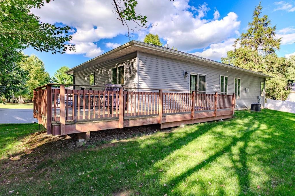 6402 DOMINIKA STREET, Weston, Wisconsin 54476, 4 Bedrooms Bedrooms, ,3 BathroomsBathrooms,Residential,For Sale,6402 DOMINIKA STREET,22604506