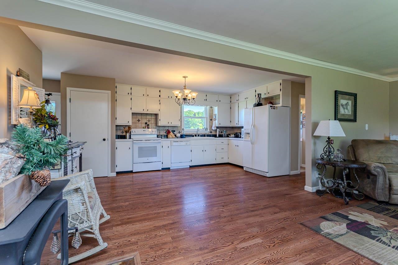 220855 COUNTY ROAD J, Schofield, Wisconsin 54476, 4 Bedrooms Bedrooms, ,1 BathroomBathrooms,Residential,For Sale,220855 COUNTY ROAD J,22604510