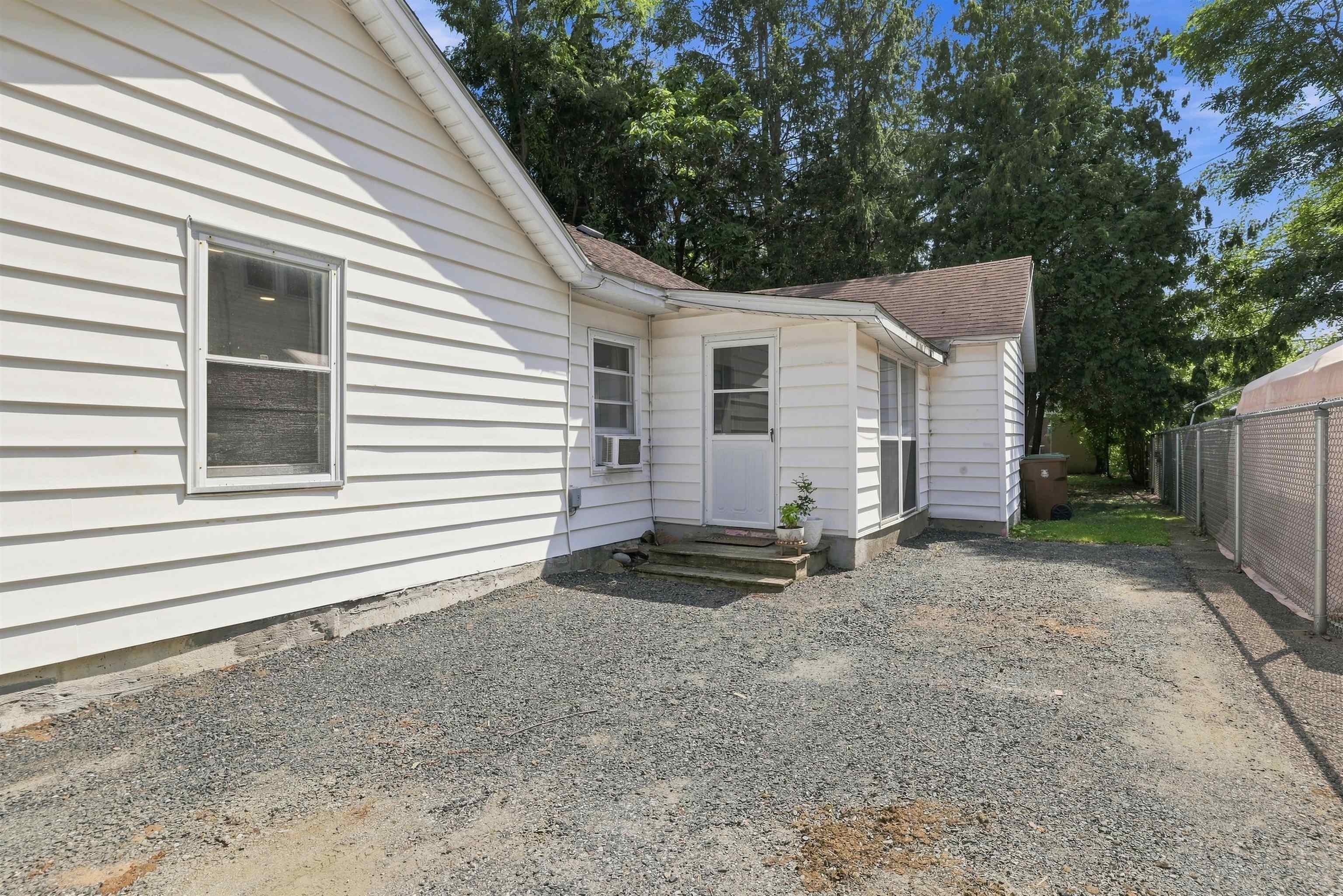 1733 OAK STREET, Stevens Point, Wisconsin 54481, 3 Bedrooms Bedrooms, ,1 BathroomBathrooms,Residential,For Sale,1733 OAK STREET,22604512