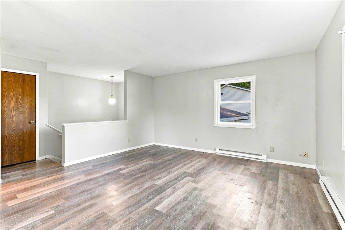 2460 2ND AVENUE SOUTH, Wisconsin Rapids, Wisconsin 54495, 2 Bedrooms Bedrooms, 5 Rooms Rooms,1.5 BathroomsBathrooms,Multi-family,For Sale,2460 2ND AVENUE SOUTH,22604514