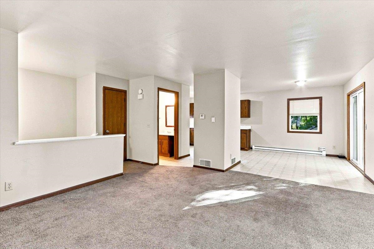 2460 2ND AVENUE SOUTH, Wisconsin Rapids, Wisconsin 54495, 2 Bedrooms Bedrooms, 5 Rooms Rooms,1.5 BathroomsBathrooms,Multi-family,For Sale,2460 2ND AVENUE SOUTH,22604514