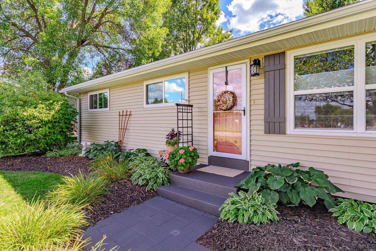 150947 WOODTHRUSH LANE, Wausau, Wisconsin 54401, 3 Bedrooms Bedrooms, ,1 BathroomBathrooms,Residential,For Sale,150947 WOODTHRUSH LANE,22604517