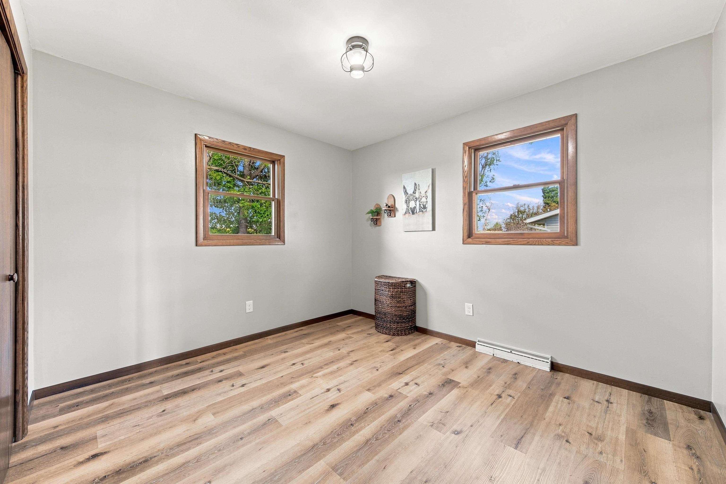 1601 S LINCOLN AVENUE, Marshfield, Wisconsin 54449, 4 Bedrooms Bedrooms, ,2 BathroomsBathrooms,Residential,For Sale,1601 S LINCOLN AVENUE,22604519