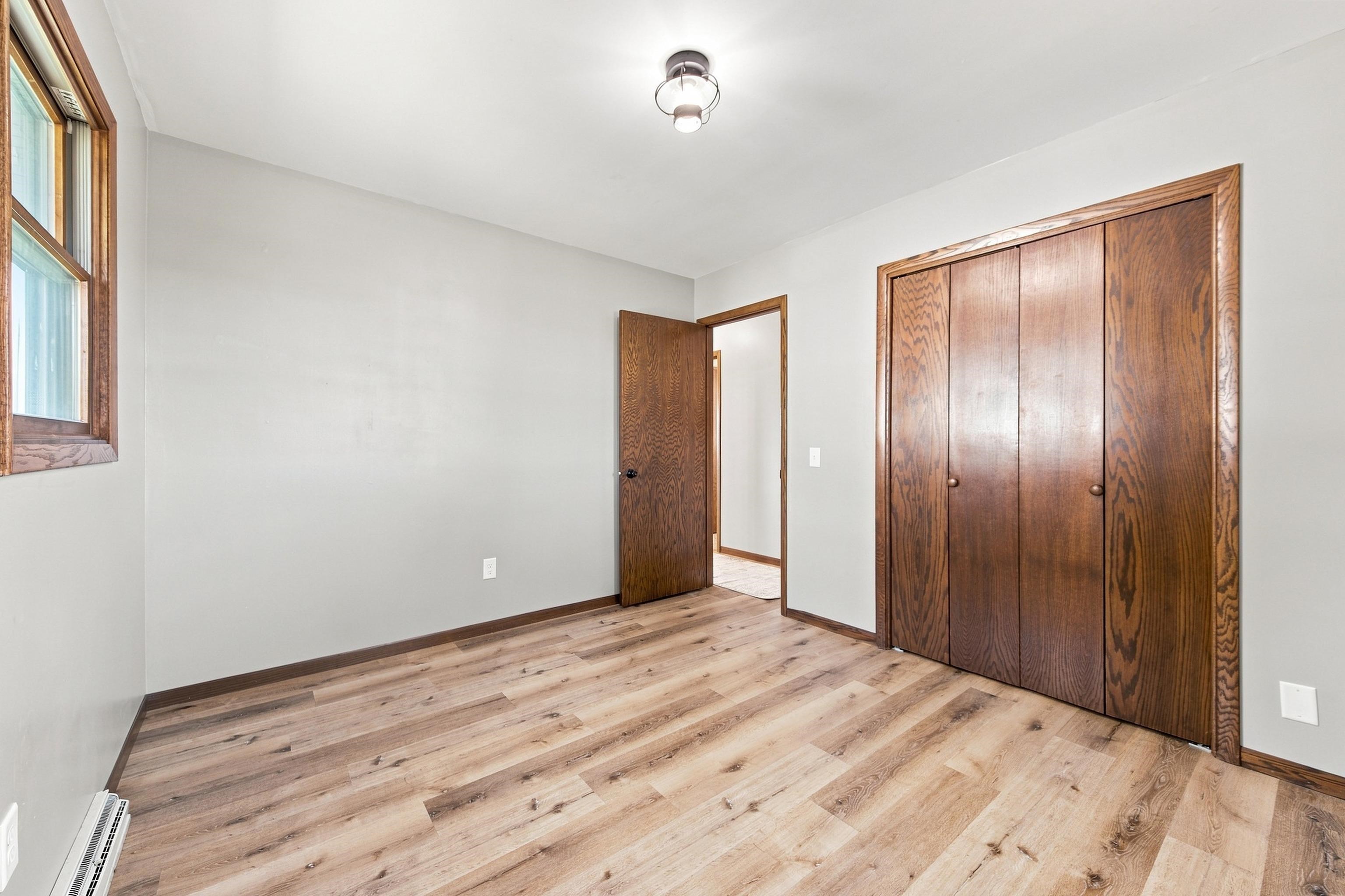 1601 S LINCOLN AVENUE, Marshfield, Wisconsin 54449, 4 Bedrooms Bedrooms, ,2 BathroomsBathrooms,Residential,For Sale,1601 S LINCOLN AVENUE,22604519