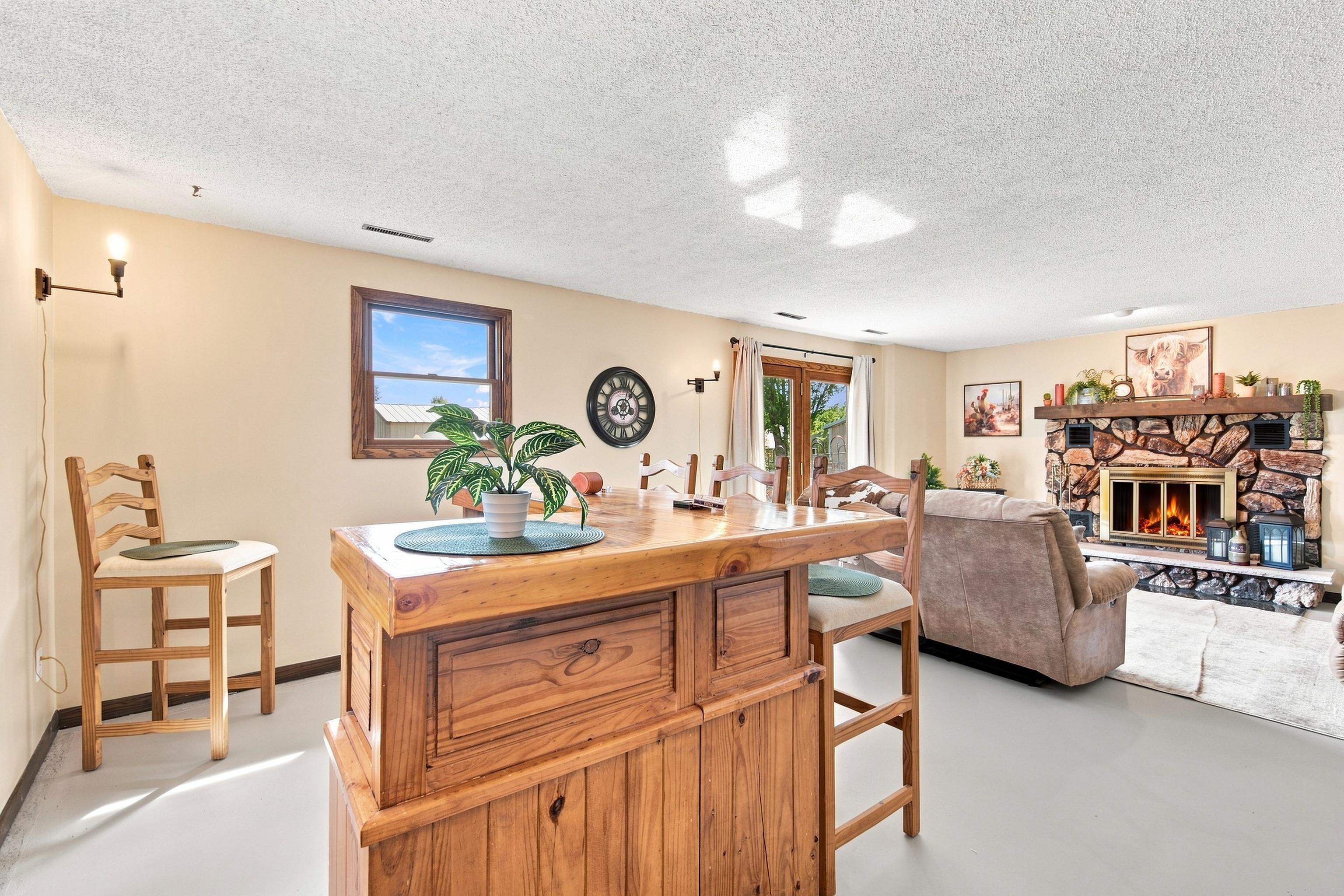 1601 S LINCOLN AVENUE, Marshfield, Wisconsin 54449, 4 Bedrooms Bedrooms, ,2 BathroomsBathrooms,Residential,For Sale,1601 S LINCOLN AVENUE,22604519
