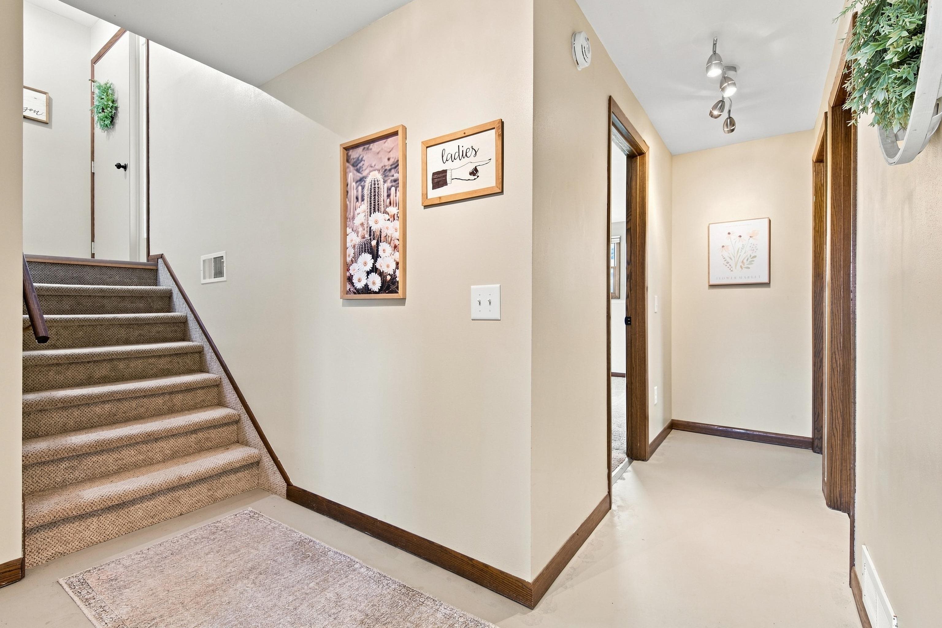 1601 S LINCOLN AVENUE, Marshfield, Wisconsin 54449, 4 Bedrooms Bedrooms, ,2 BathroomsBathrooms,Residential,For Sale,1601 S LINCOLN AVENUE,22604519