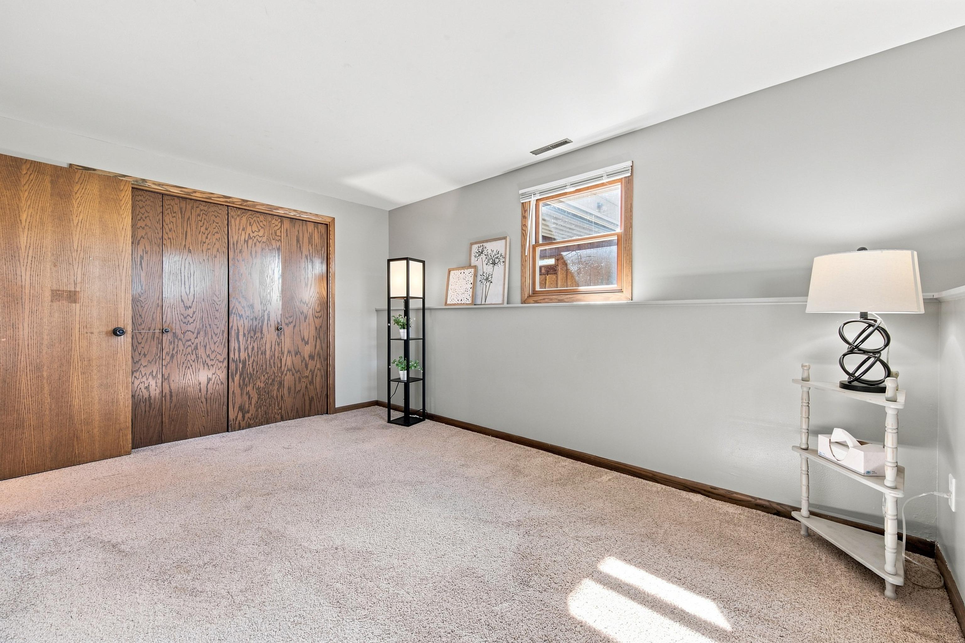 1601 S LINCOLN AVENUE, Marshfield, Wisconsin 54449, 4 Bedrooms Bedrooms, ,2 BathroomsBathrooms,Residential,For Sale,1601 S LINCOLN AVENUE,22604519