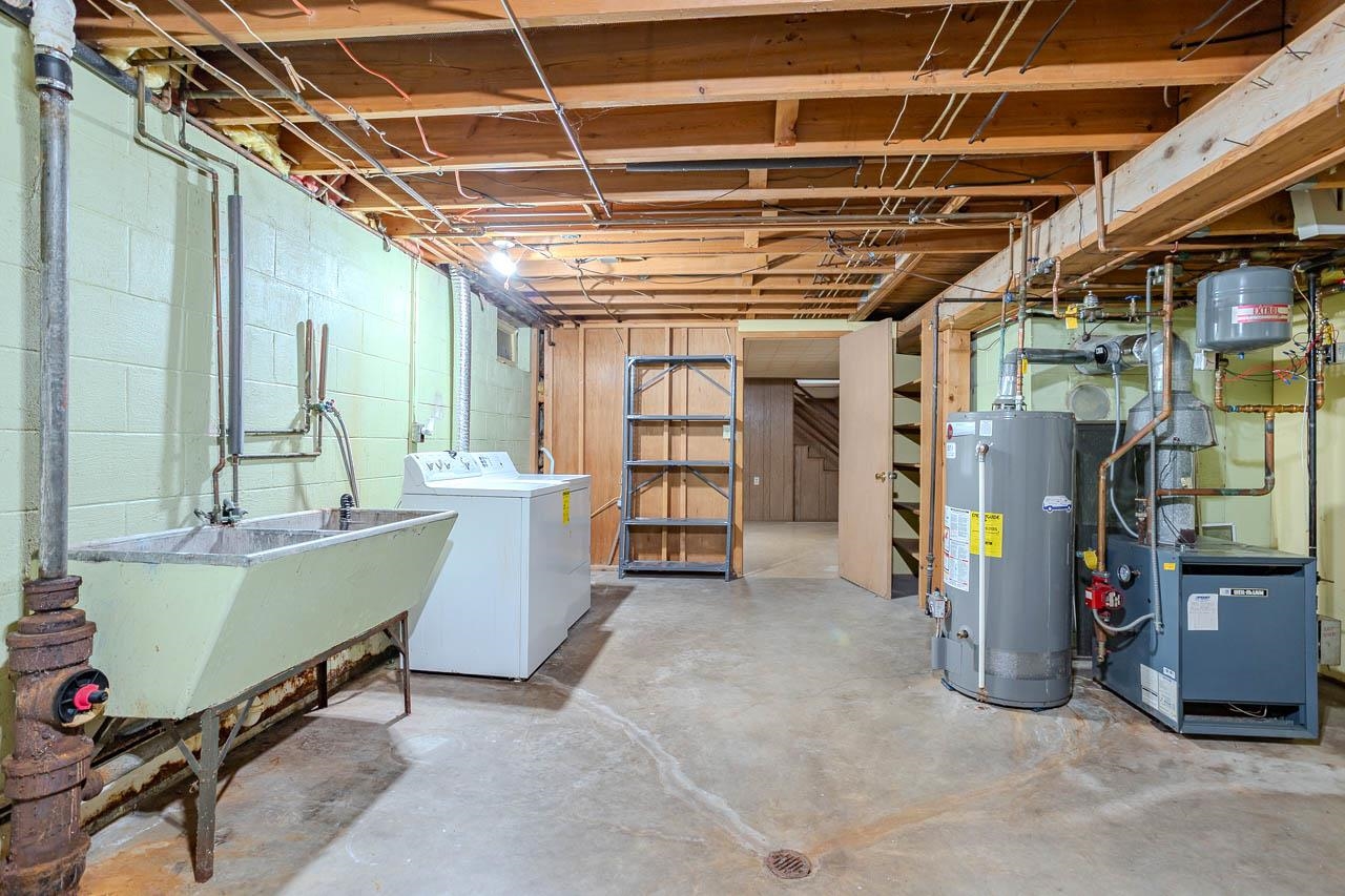 9010 REED ROAD, Rothschild, Wisconsin 54474, 4 Bedrooms Bedrooms, ,2 BathroomsBathrooms,Residential,For Sale,9010 REED ROAD,22604520
