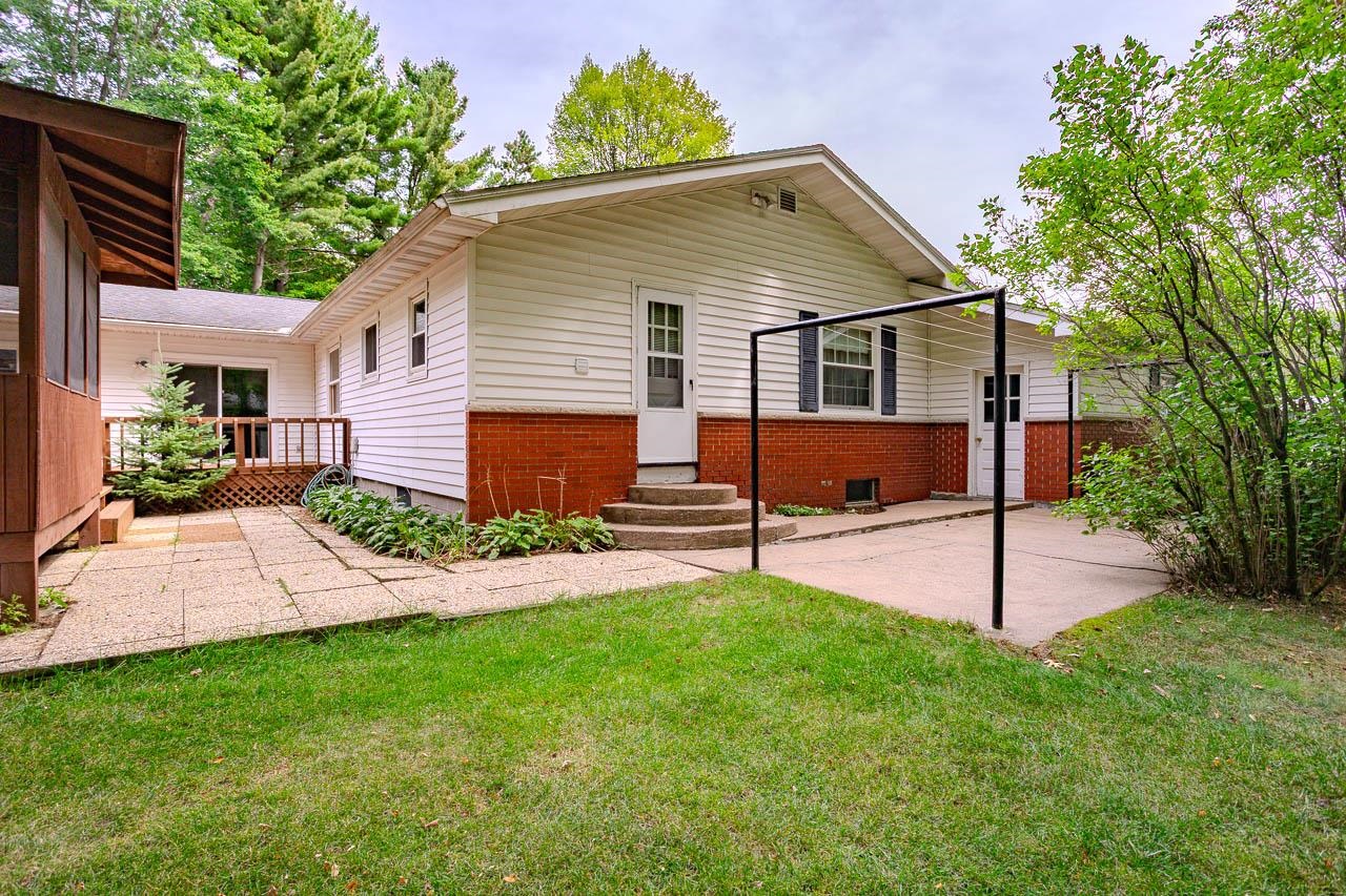 9010 REED ROAD, Rothschild, Wisconsin 54474, 4 Bedrooms Bedrooms, ,2 BathroomsBathrooms,Residential,For Sale,9010 REED ROAD,22604520