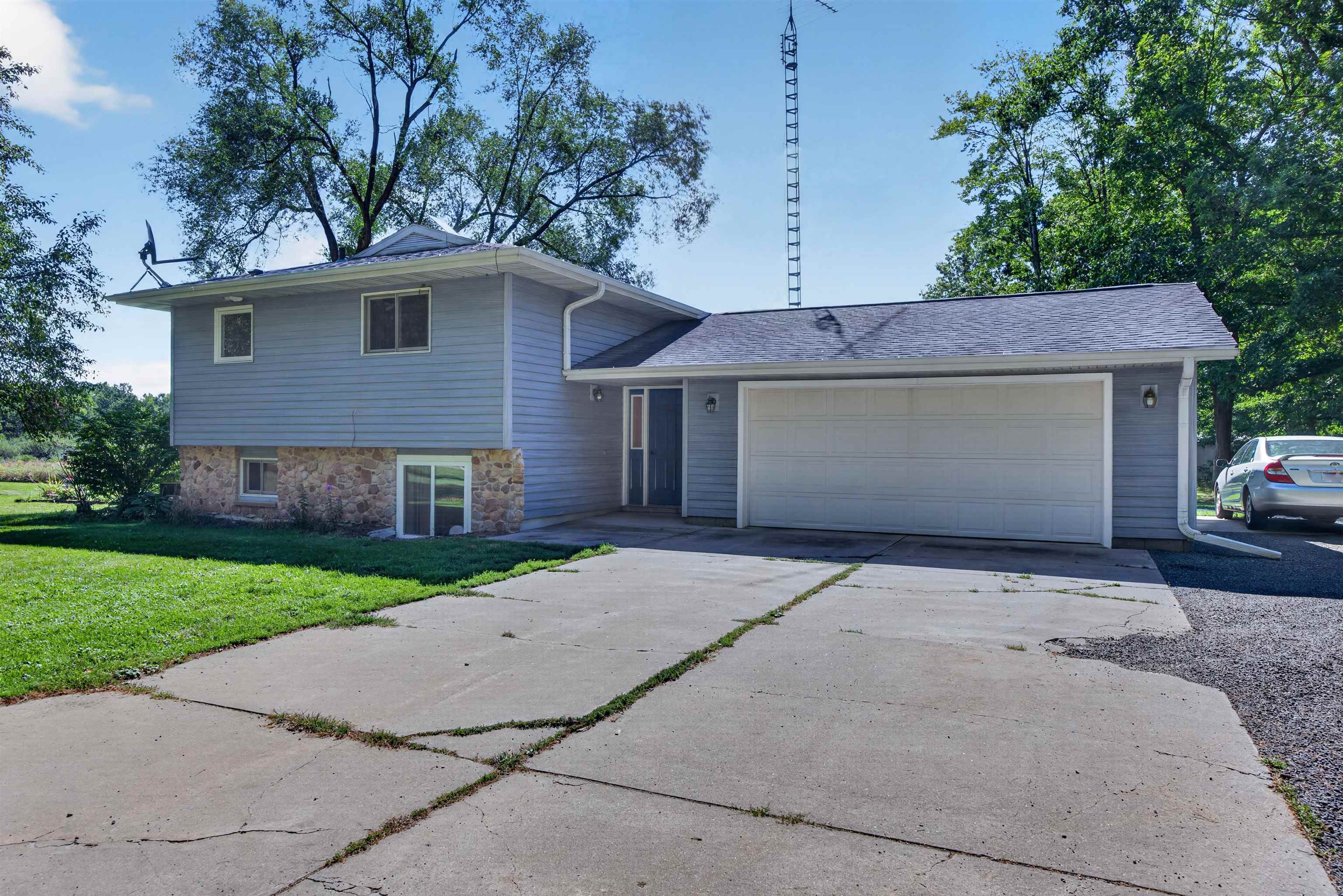 4461 COUNTY ROAD Q, Wisconsin Rapids, Wisconsin 54495, 4 Bedrooms Bedrooms, ,2 BathroomsBathrooms,Residential,For Sale,4461 COUNTY ROAD Q,22604524