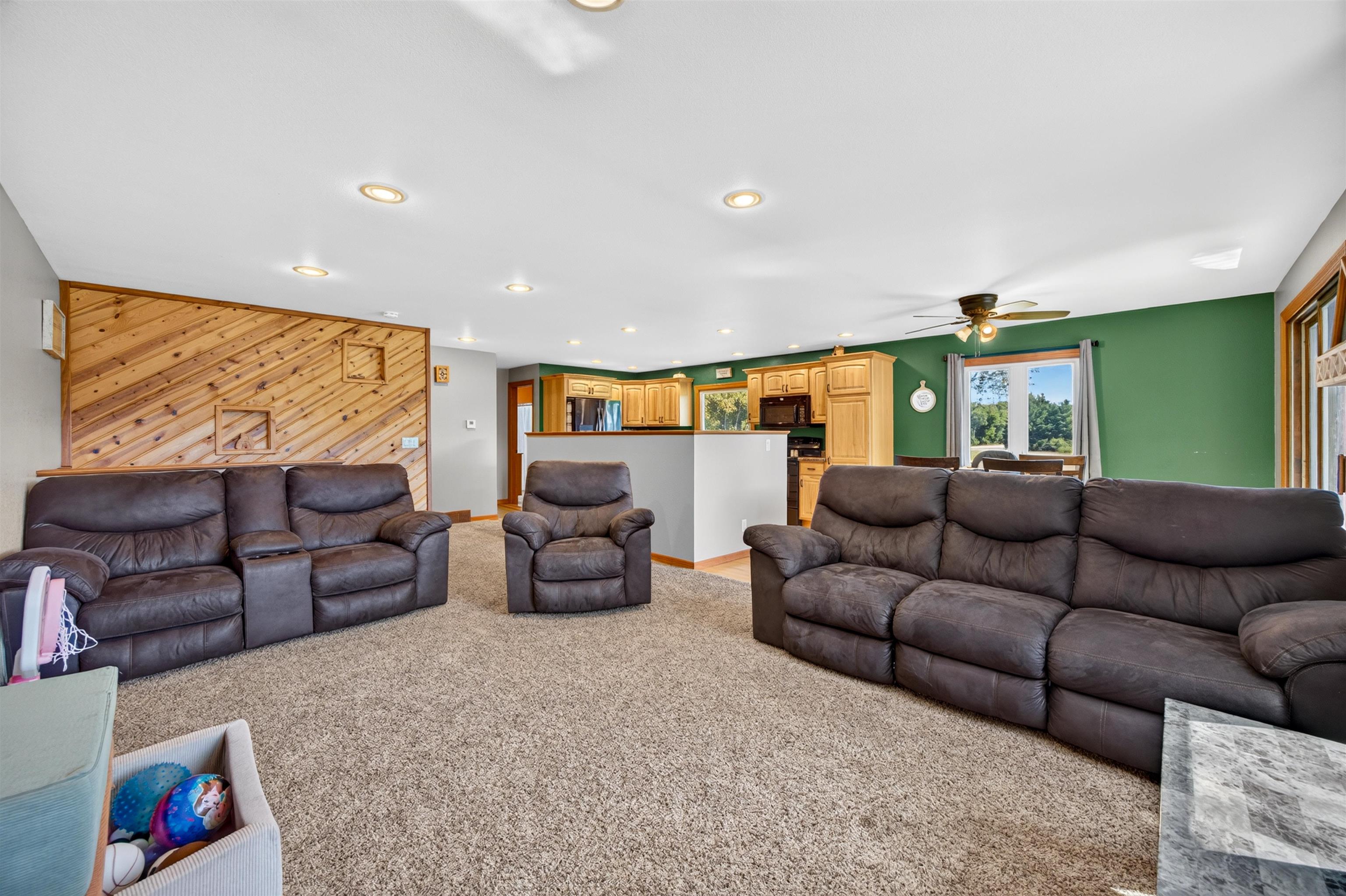 4461 COUNTY ROAD Q, Wisconsin Rapids, Wisconsin 54495, 4 Bedrooms Bedrooms, ,2 BathroomsBathrooms,Residential,For Sale,4461 COUNTY ROAD Q,22604524