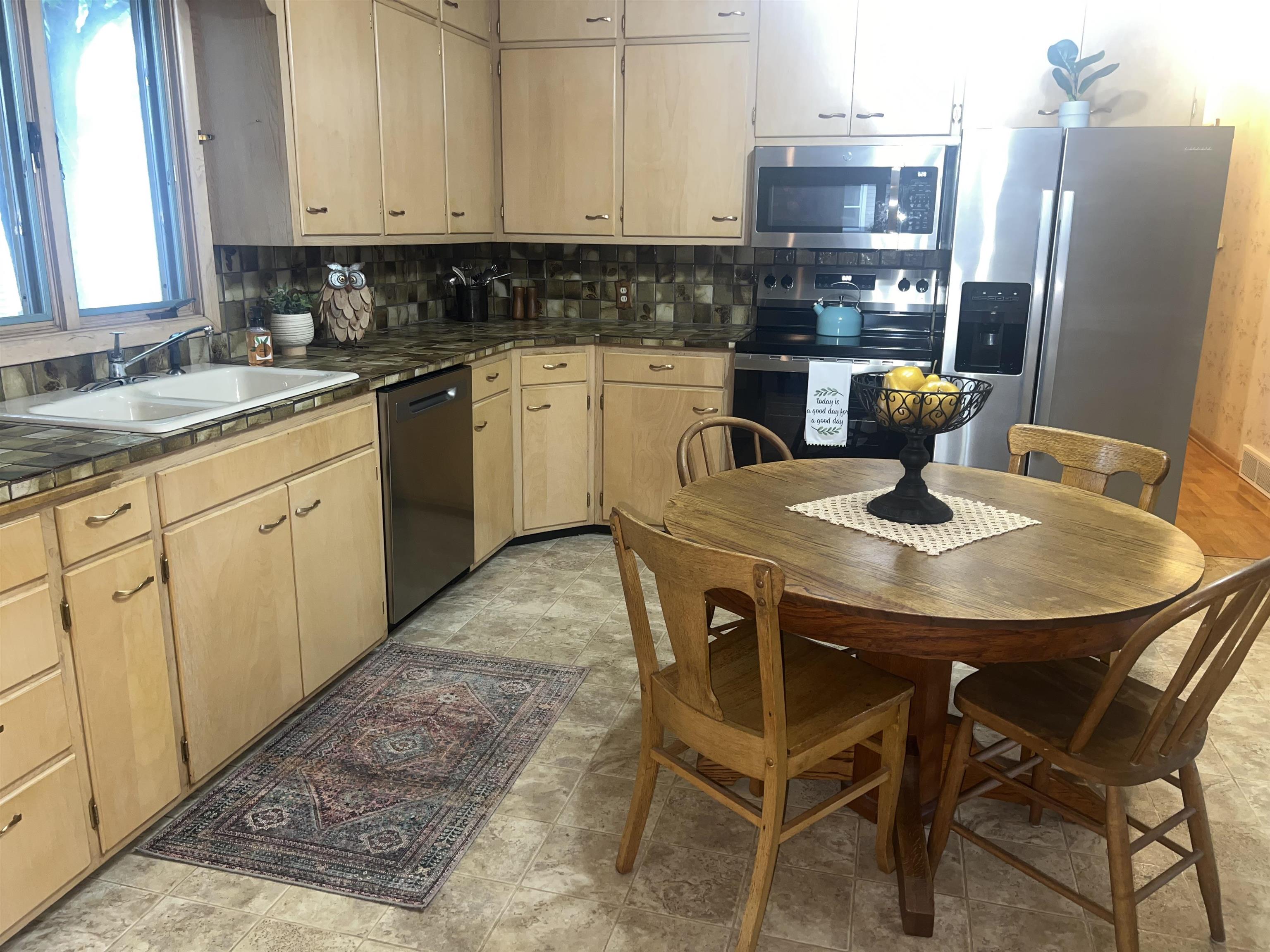 806 10TH STREET, Mosinee, Wisconsin 54455, 3 Bedrooms Bedrooms, ,1 BathroomBathrooms,Residential,For Sale,806 10TH STREET,22604525