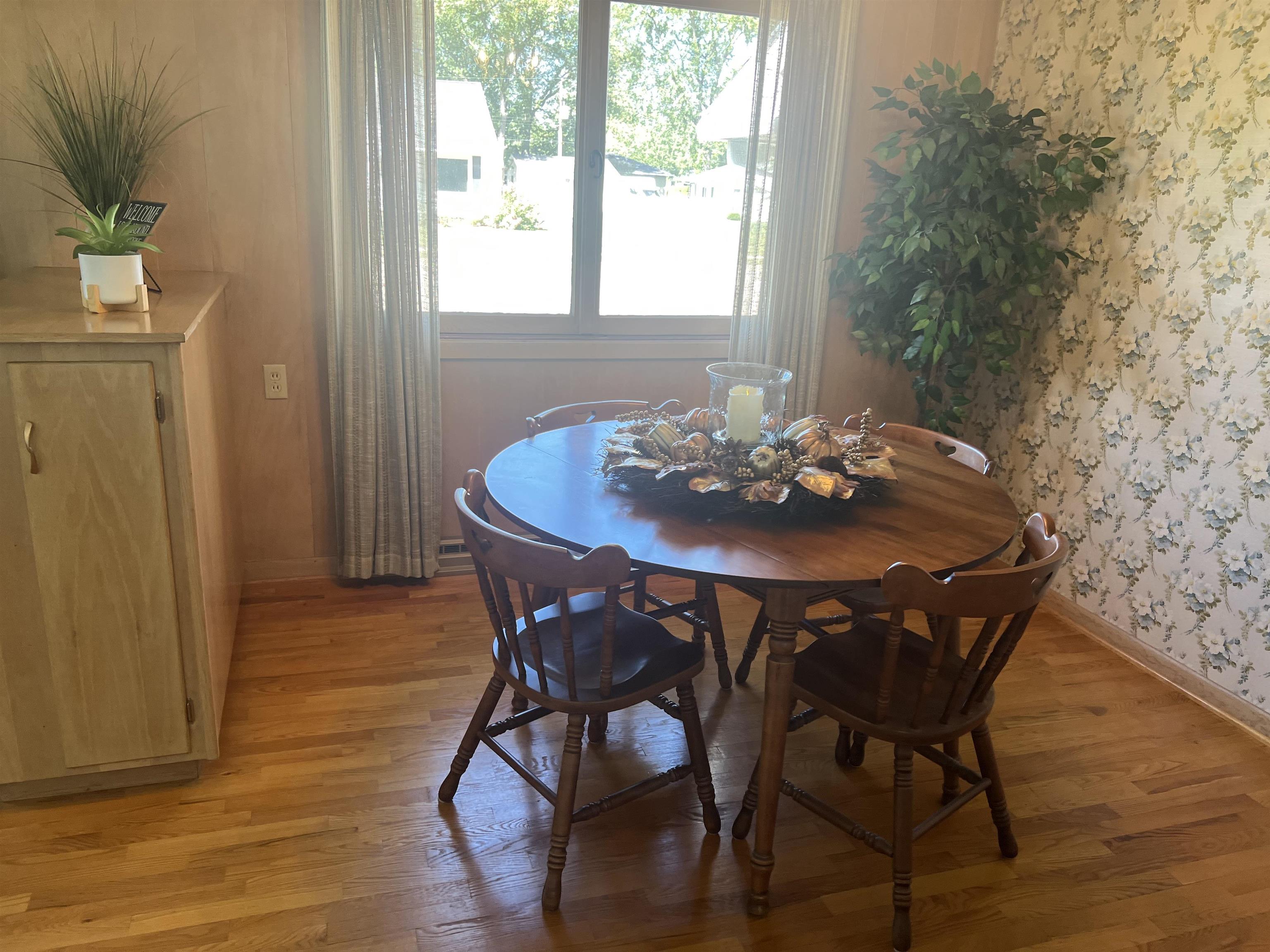 806 10TH STREET, Mosinee, Wisconsin 54455, 3 Bedrooms Bedrooms, ,1 BathroomBathrooms,Residential,For Sale,806 10TH STREET,22604525