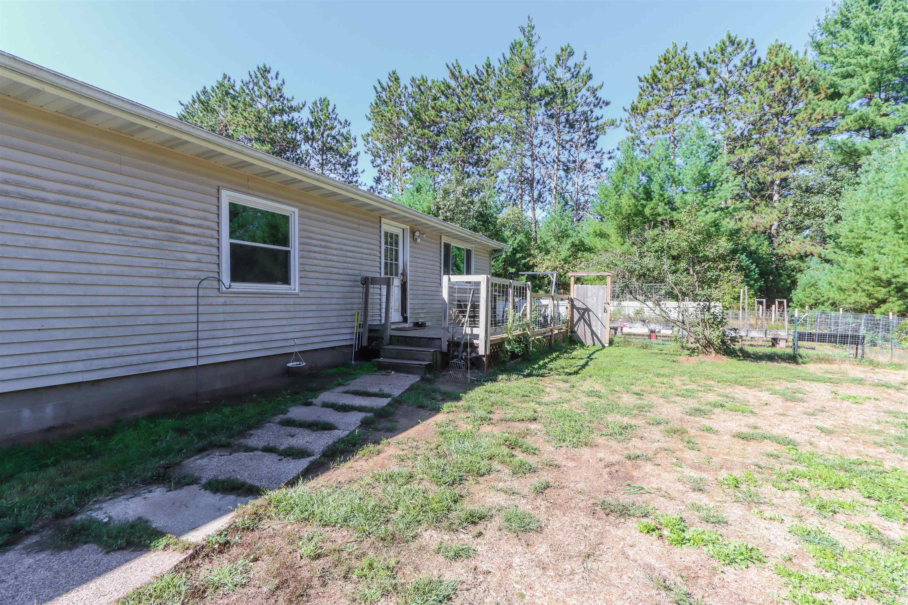 8610 LAKE ROAD, Wisconsin Rapids, Wisconsin 54494, 3 Bedrooms Bedrooms, ,2 BathroomsBathrooms,Residential,For Sale,8610 LAKE ROAD,22604532