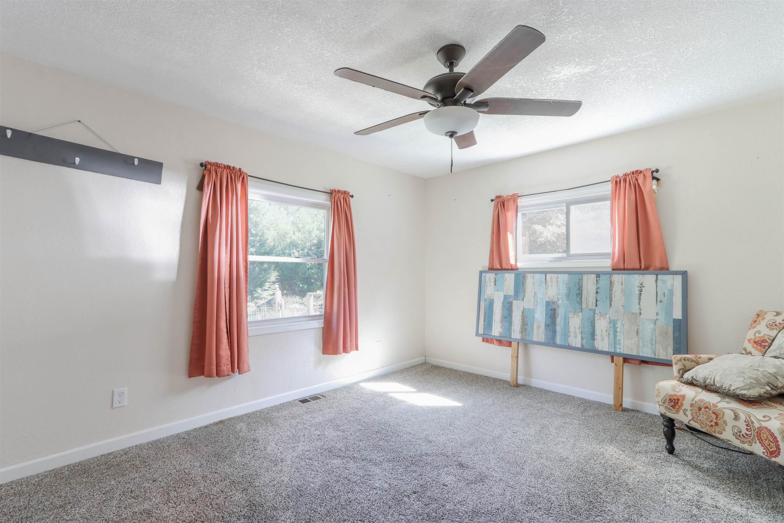 8610 LAKE ROAD, Wisconsin Rapids, Wisconsin 54494, 3 Bedrooms Bedrooms, ,2 BathroomsBathrooms,Residential,For Sale,8610 LAKE ROAD,22604532