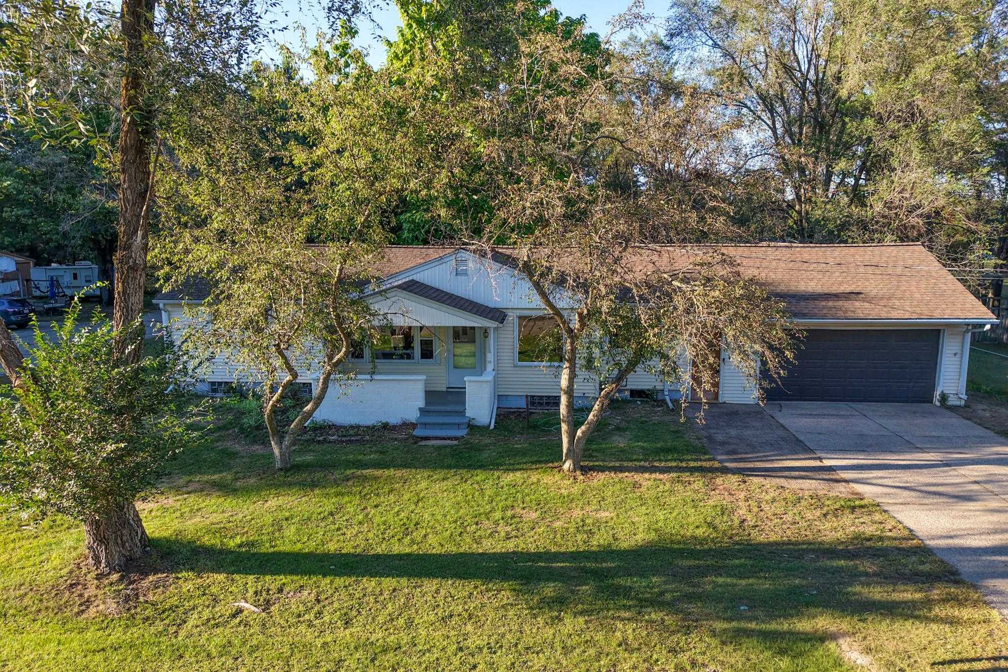 5811 WAZEECHA AVENUE, Wisconsin Rapids, Wisconsin 54494, 3 Bedrooms Bedrooms, ,1 BathroomBathrooms,Residential,For Sale,5811 WAZEECHA AVENUE,22604537