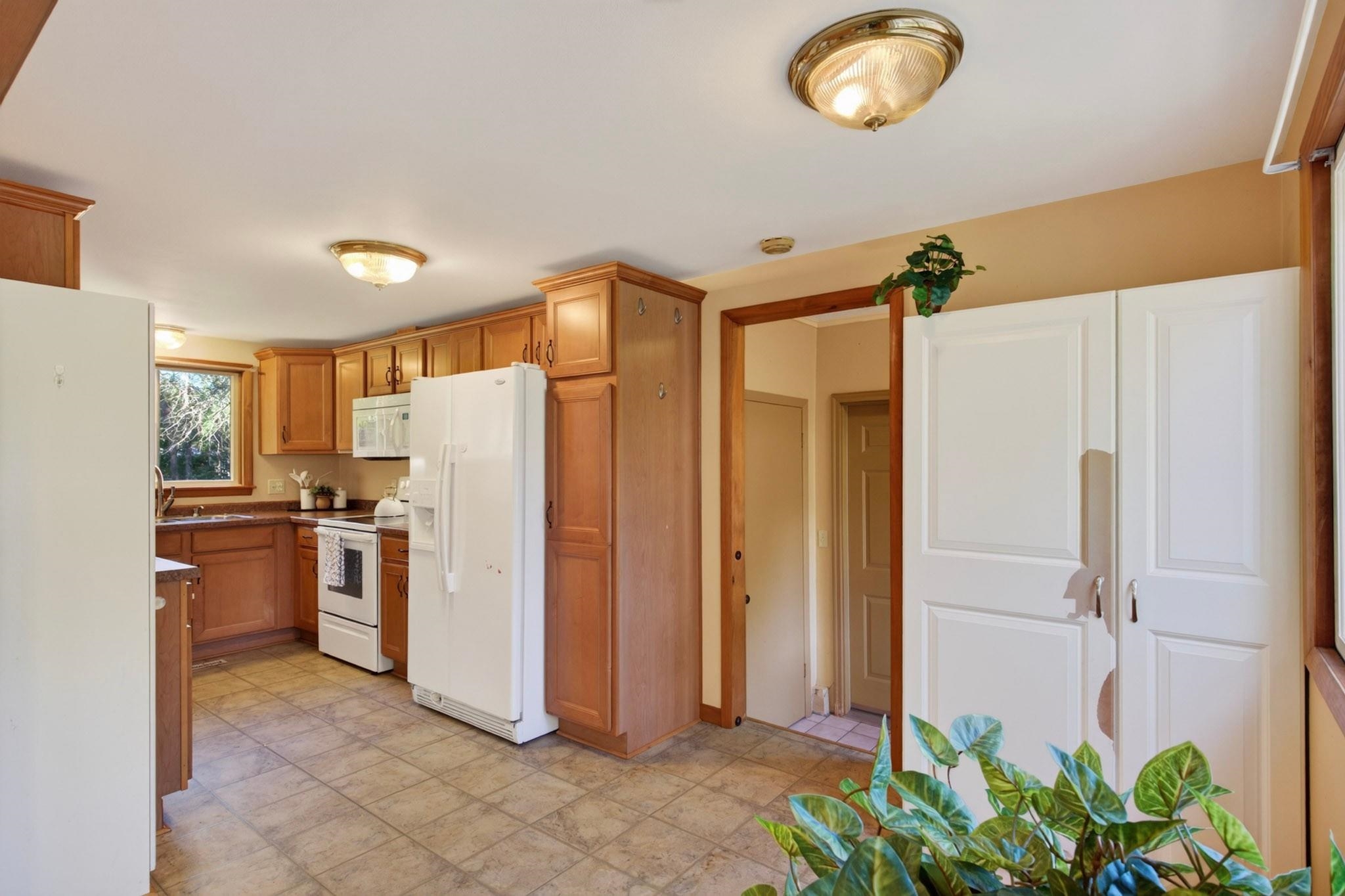 5811 WAZEECHA AVENUE, Wisconsin Rapids, Wisconsin 54494, 3 Bedrooms Bedrooms, ,1 BathroomBathrooms,Residential,For Sale,5811 WAZEECHA AVENUE,22604537