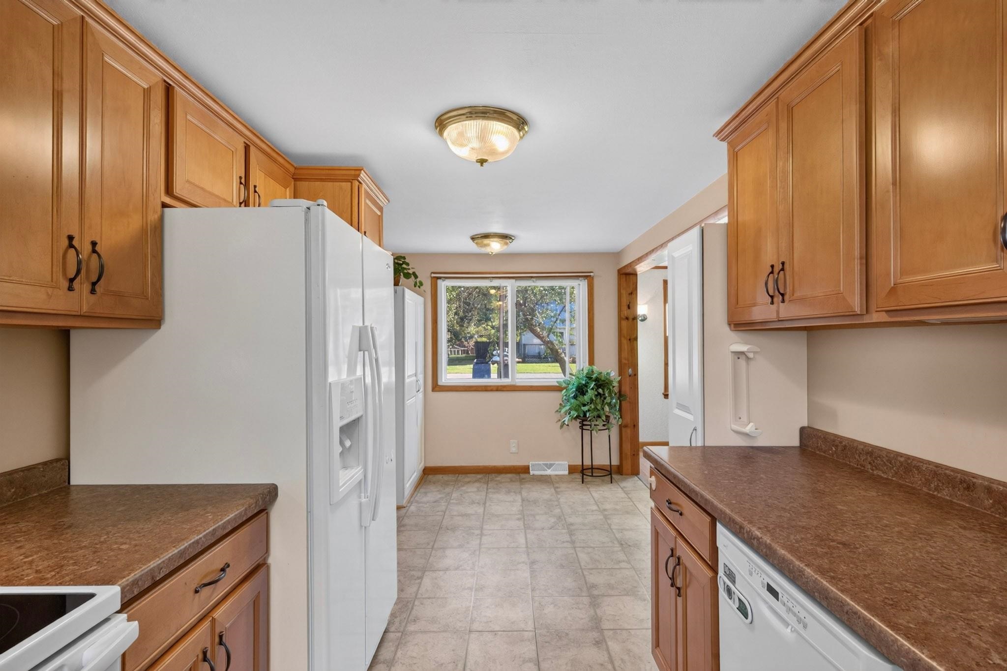 5811 WAZEECHA AVENUE, Wisconsin Rapids, Wisconsin 54494, 3 Bedrooms Bedrooms, ,1 BathroomBathrooms,Residential,For Sale,5811 WAZEECHA AVENUE,22604537